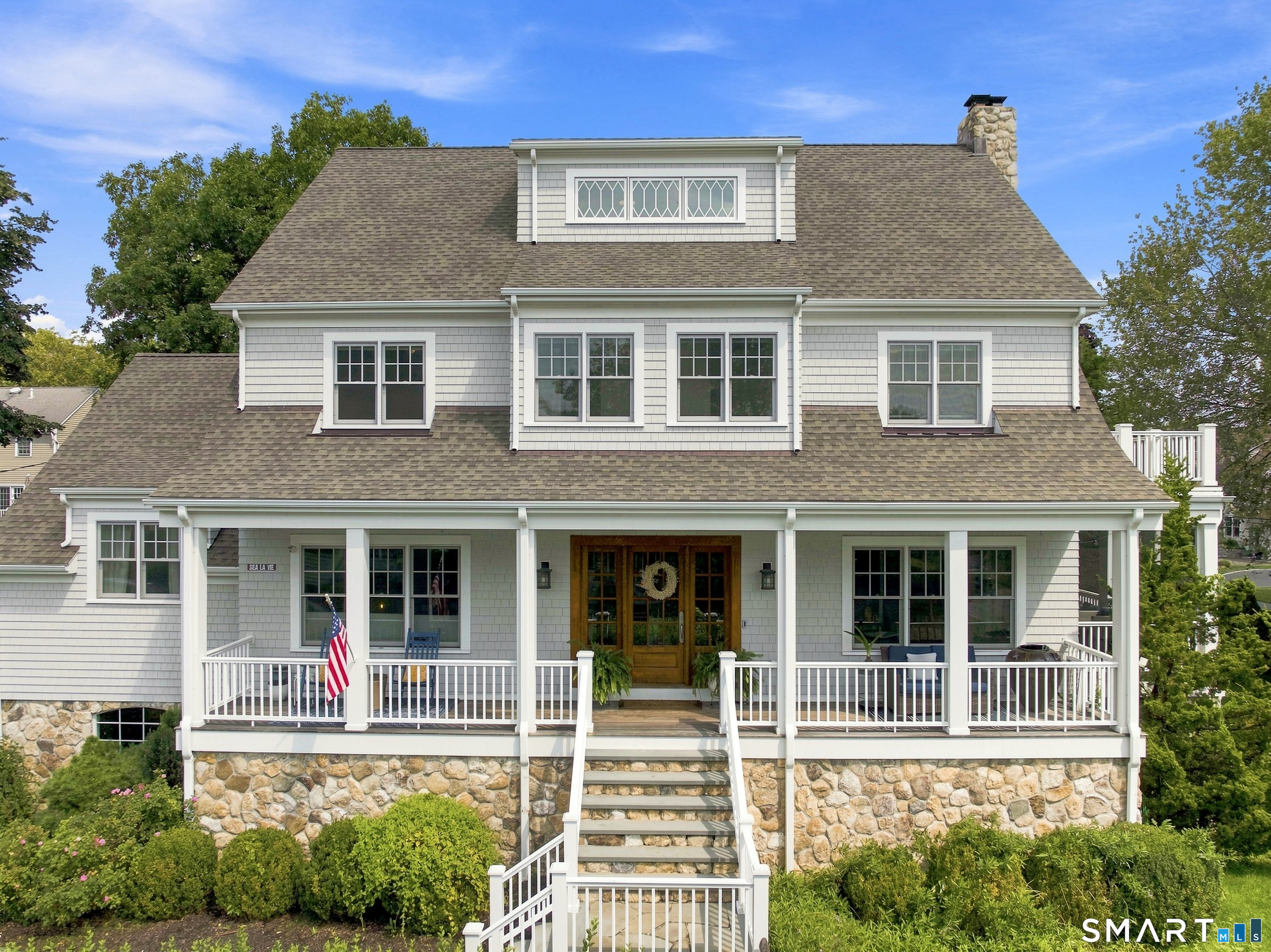 655 Beach Road Property Photo 1
