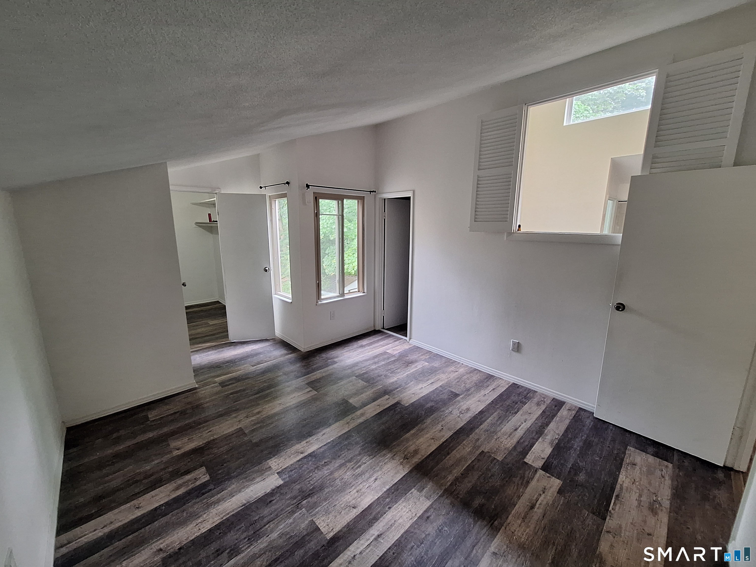 17 Lake East Place Property Photo 20