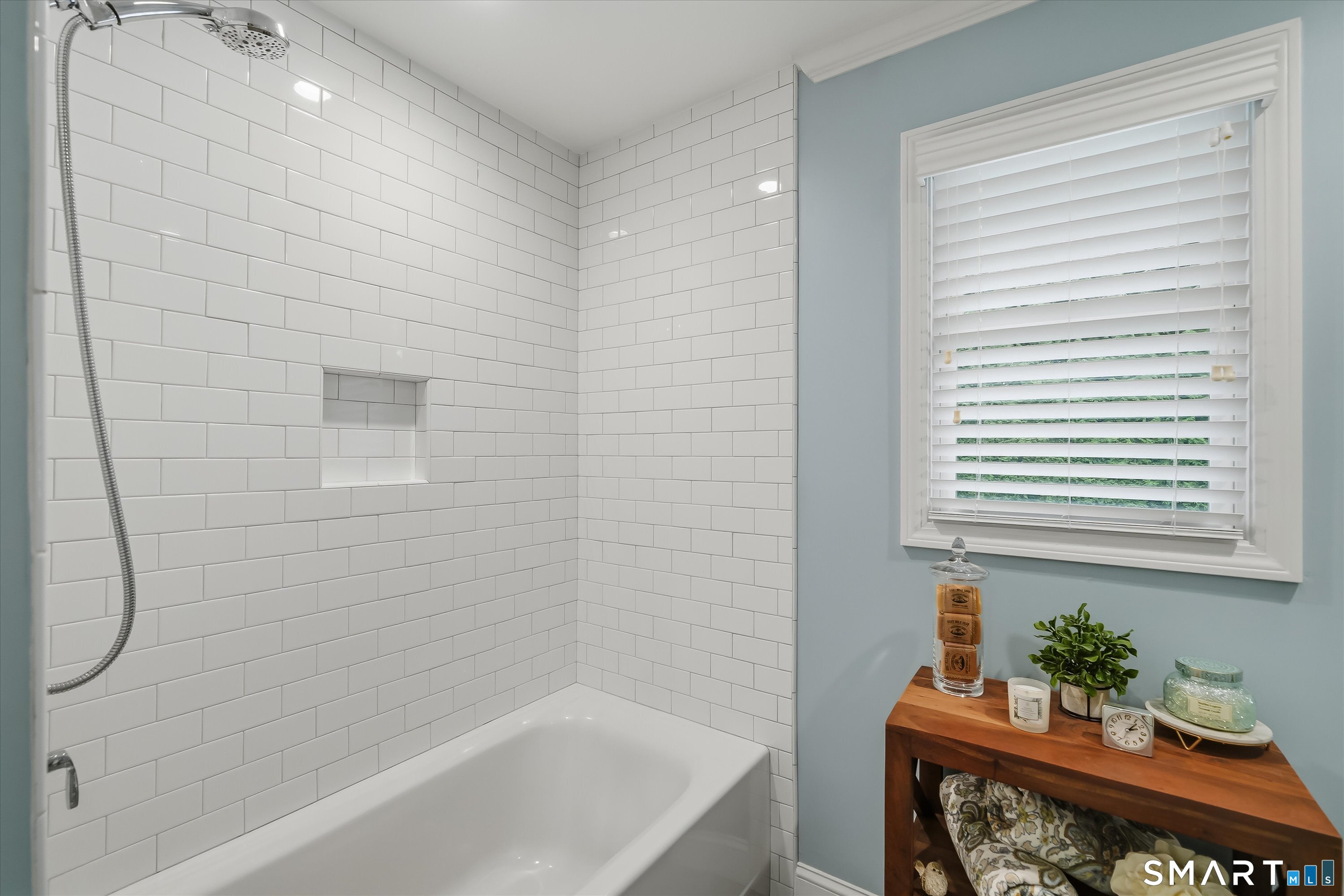 56 Sunrise Avenue Property Photo 14