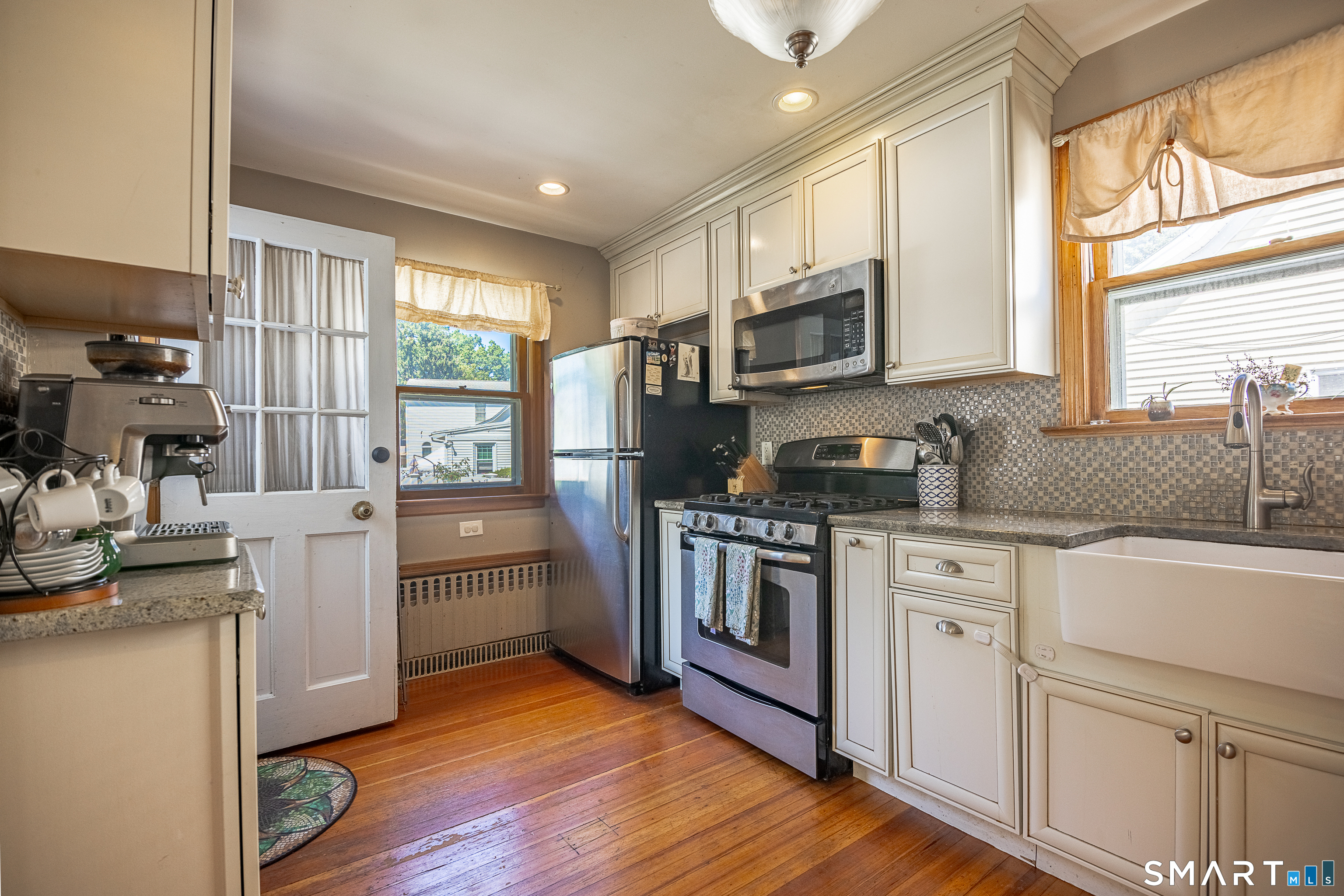 146 Wood Avenue Property Photo 5