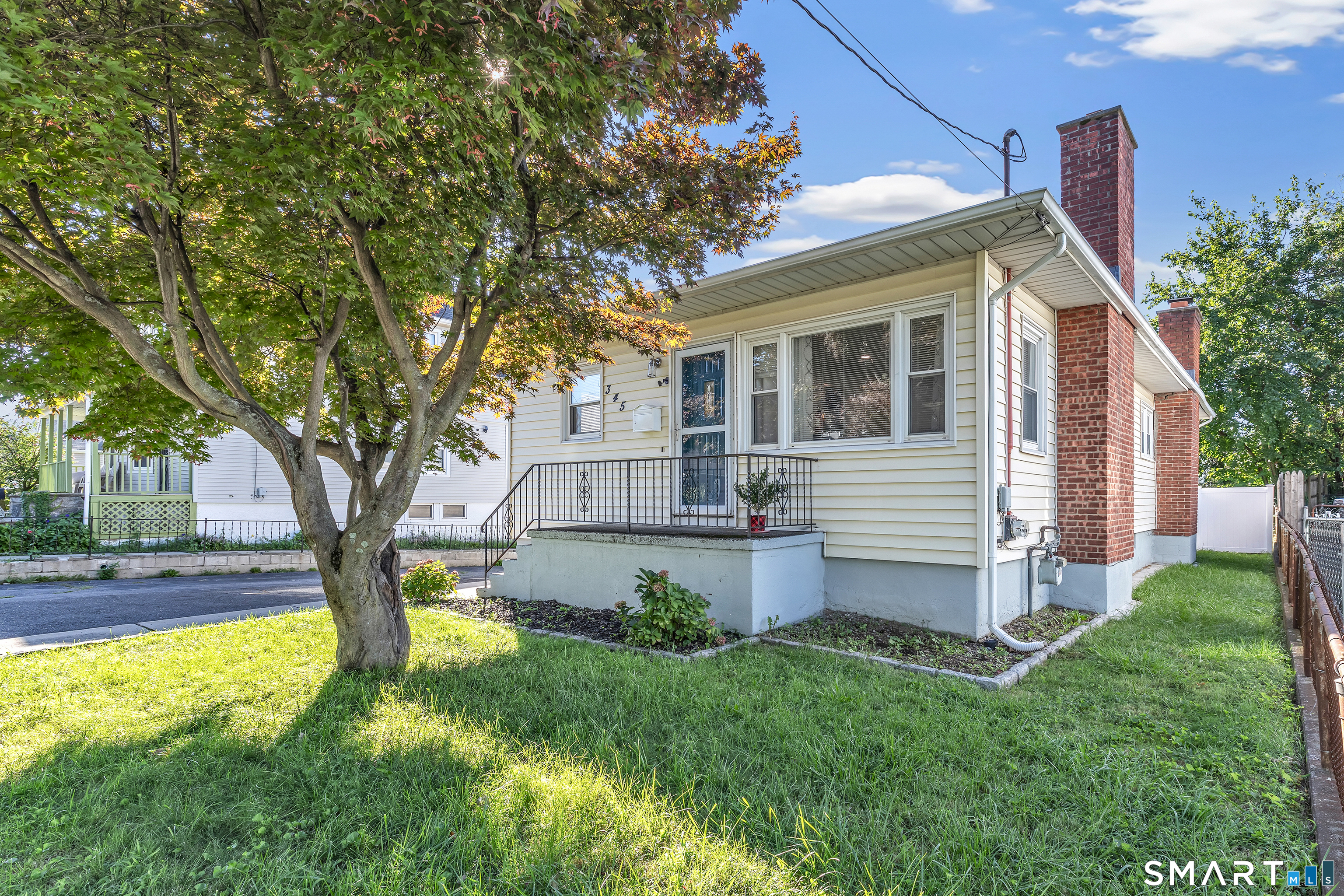345 Harlem Avenue Property Photo 4