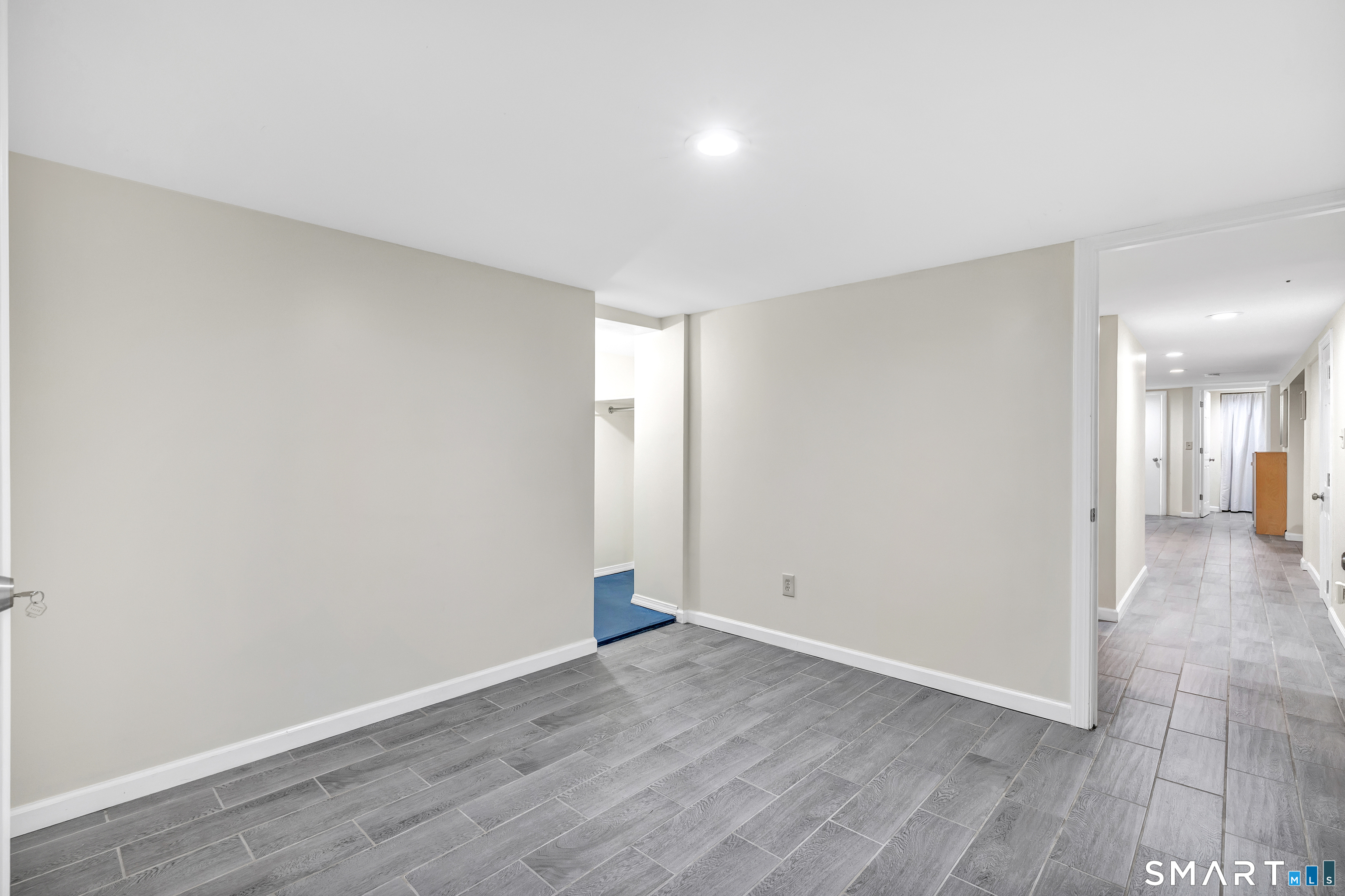 345 Harlem Avenue Property Photo 27