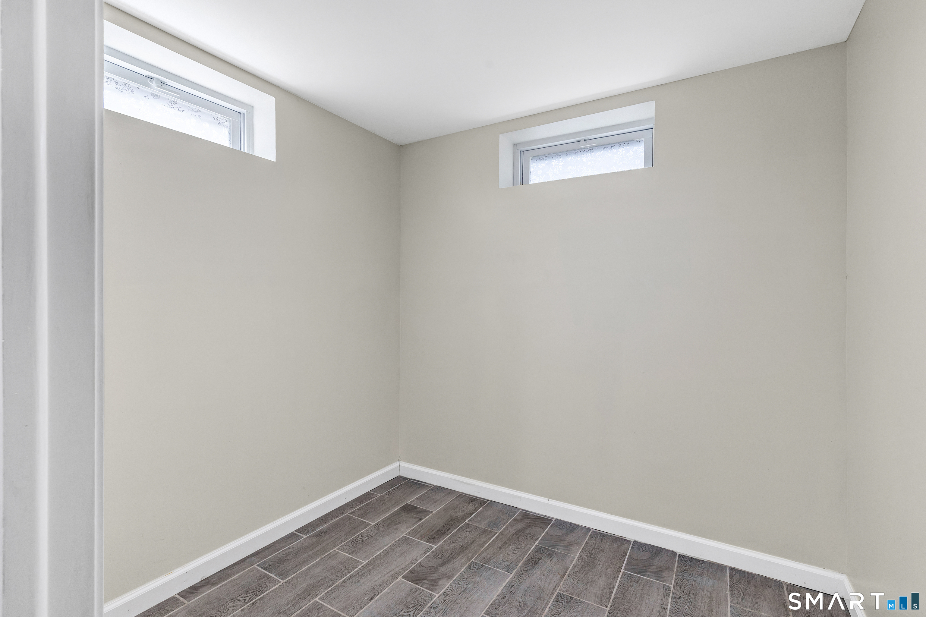 345 Harlem Avenue Property Photo 28