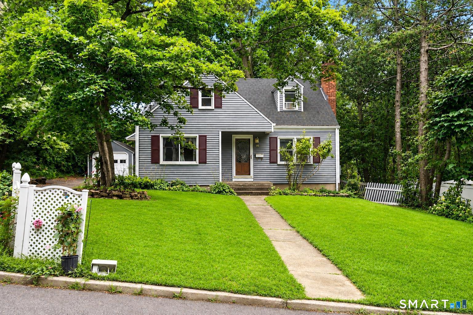 98 Columbus Street Property Photo 1