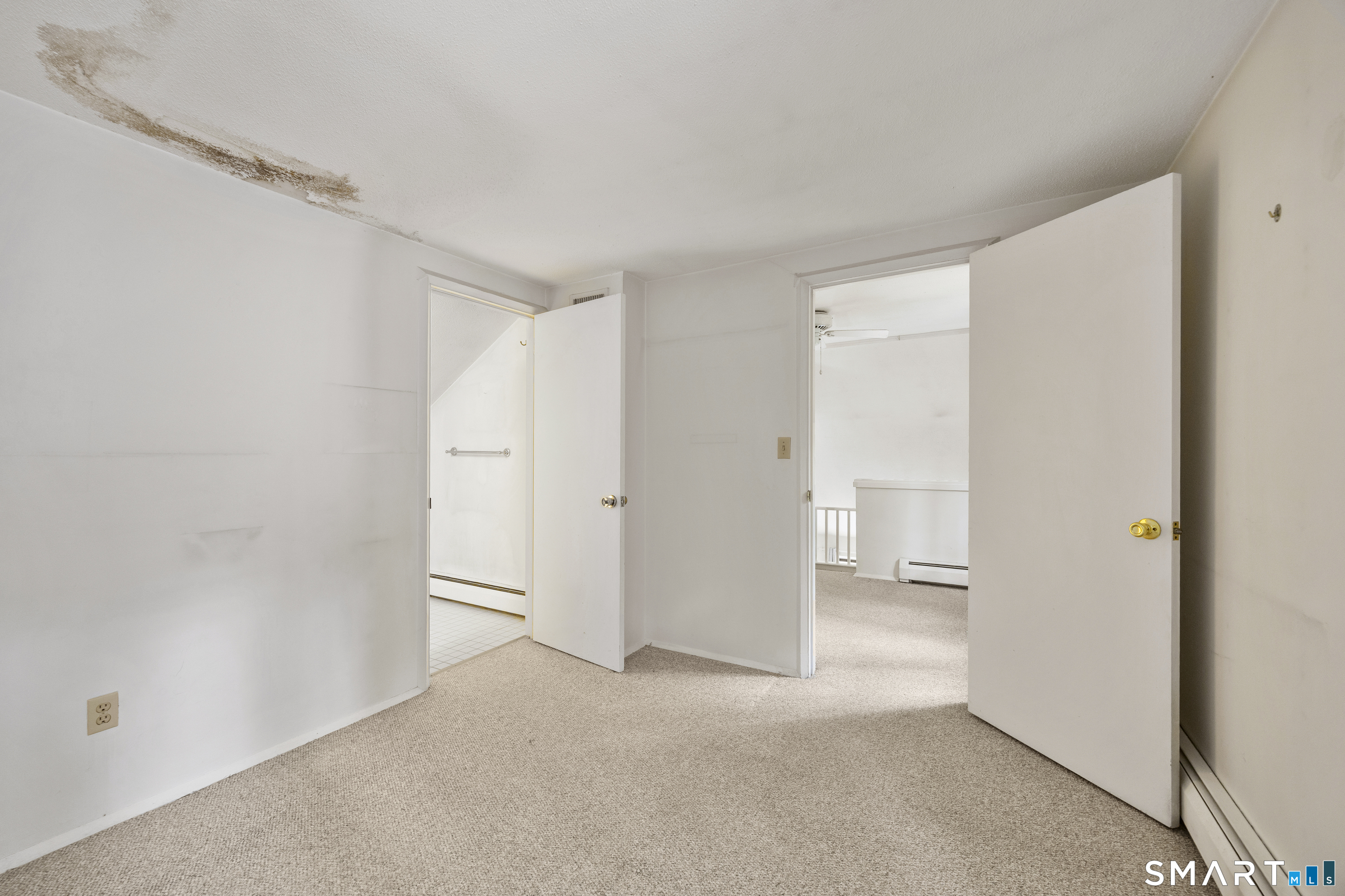 2 Earls F Court Property Photo 18