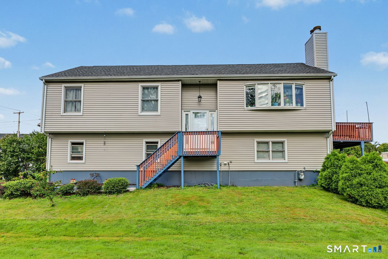 914 Longbrook Avenue Property Photo 1
