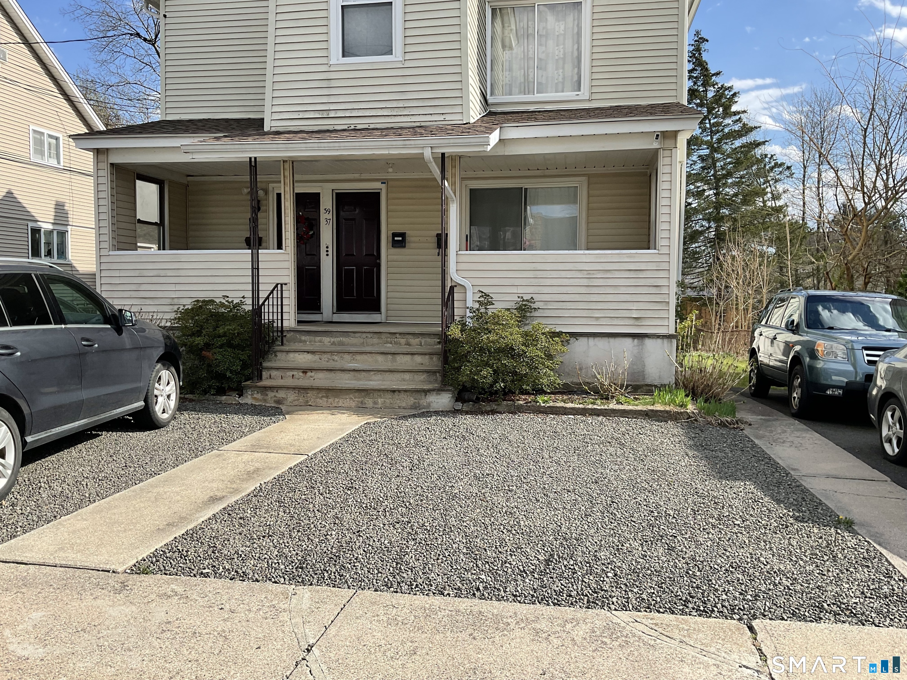 37 Homestead Avenue