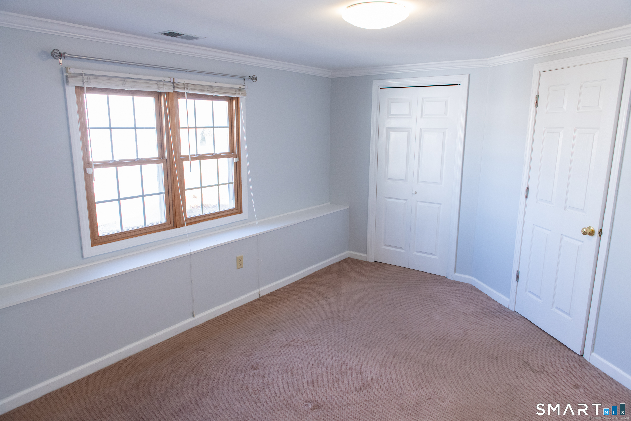 34 Center Avenue Property Photo 12