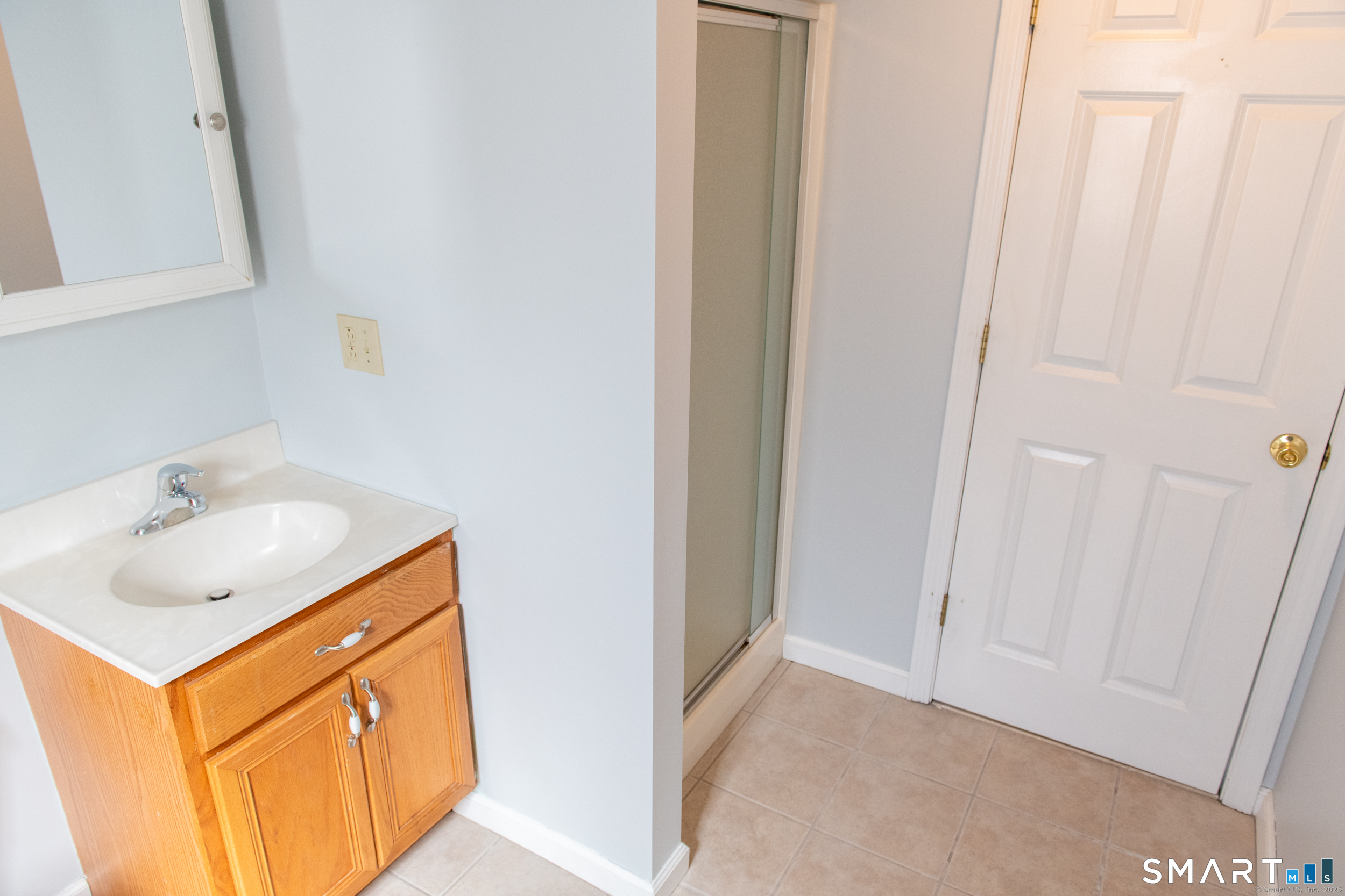 34 Center Avenue Property Photo 15