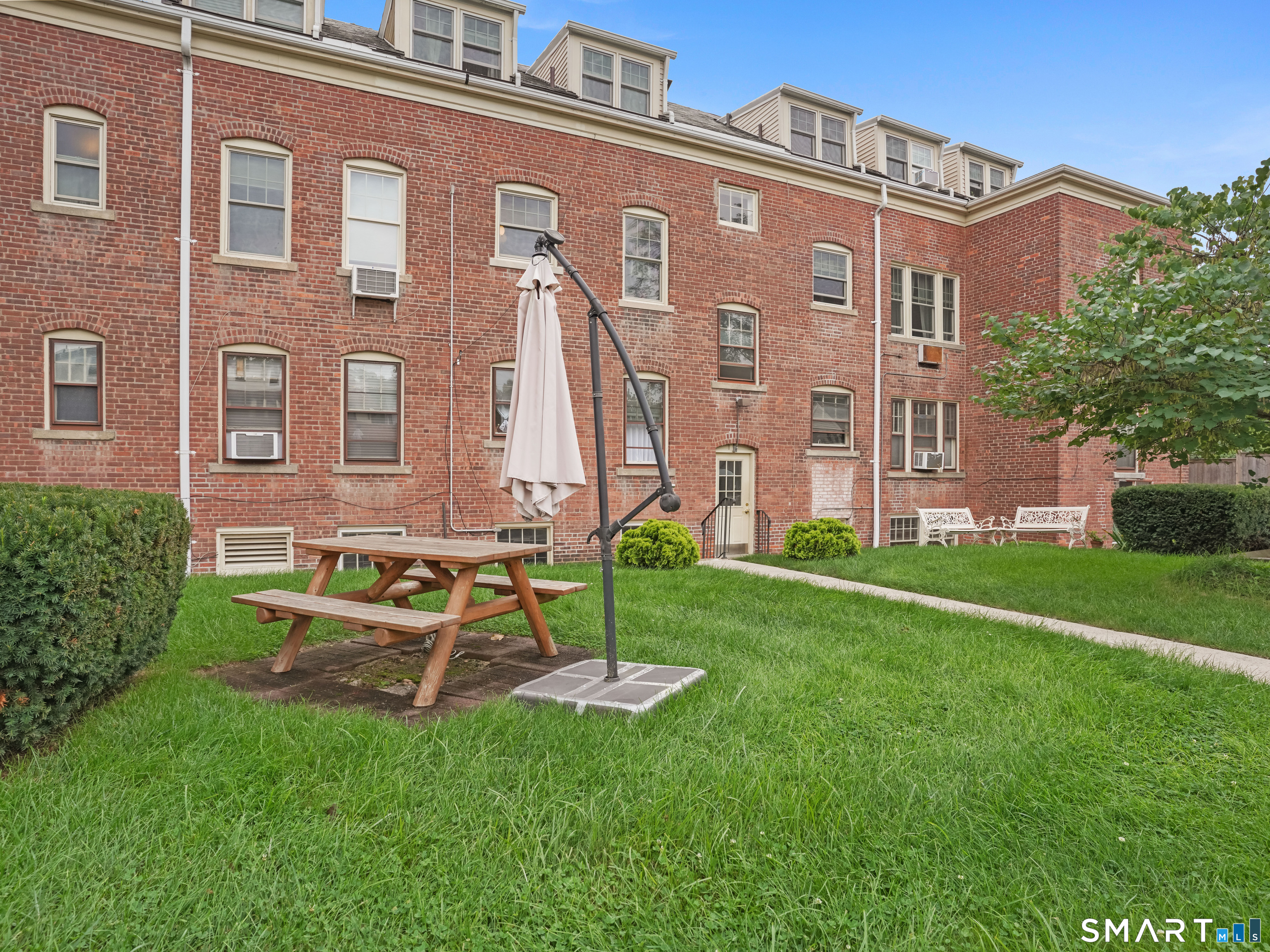 146 Everit E Street Property Photo 21