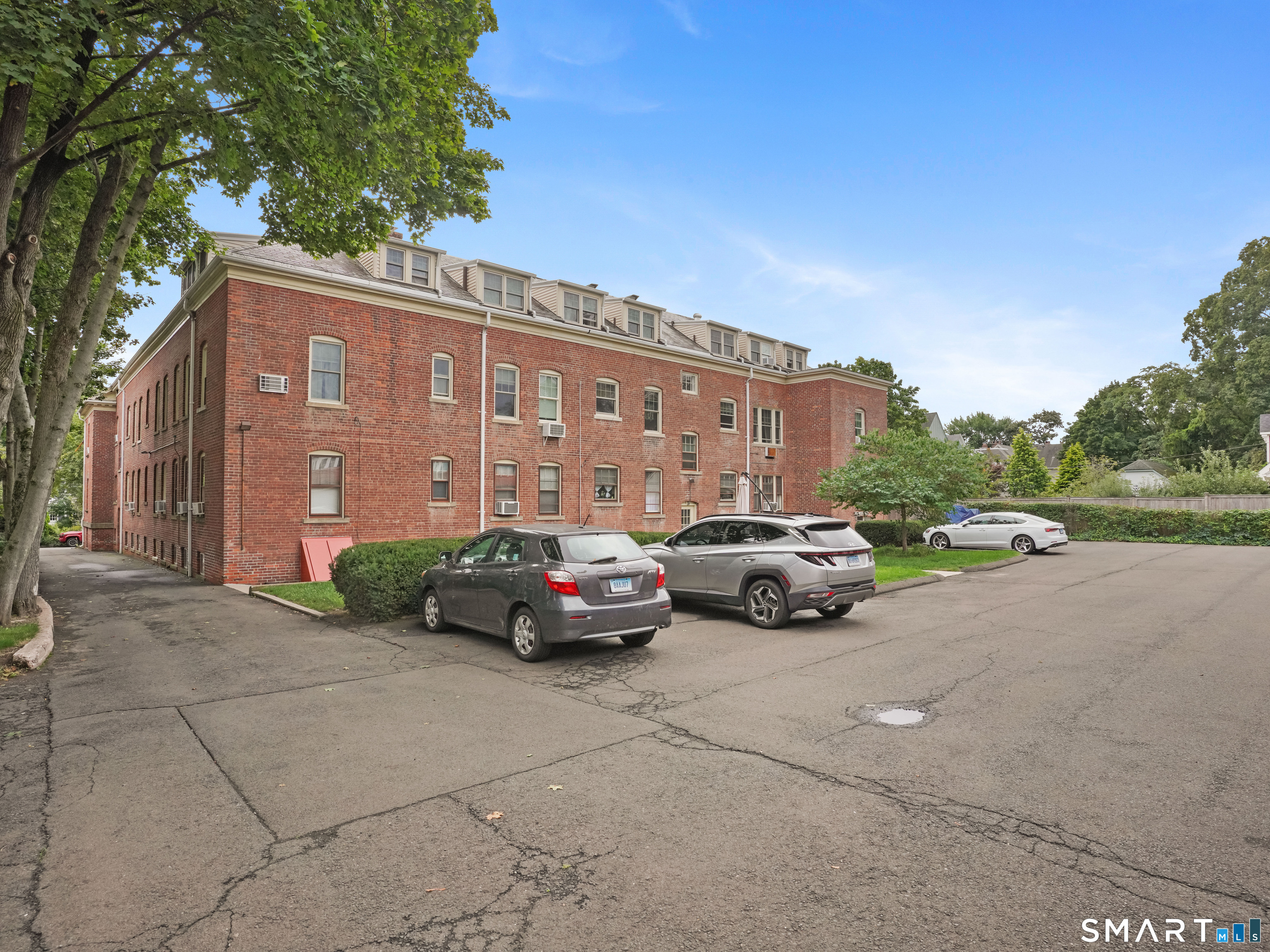 146 Everit E Street Property Photo 26