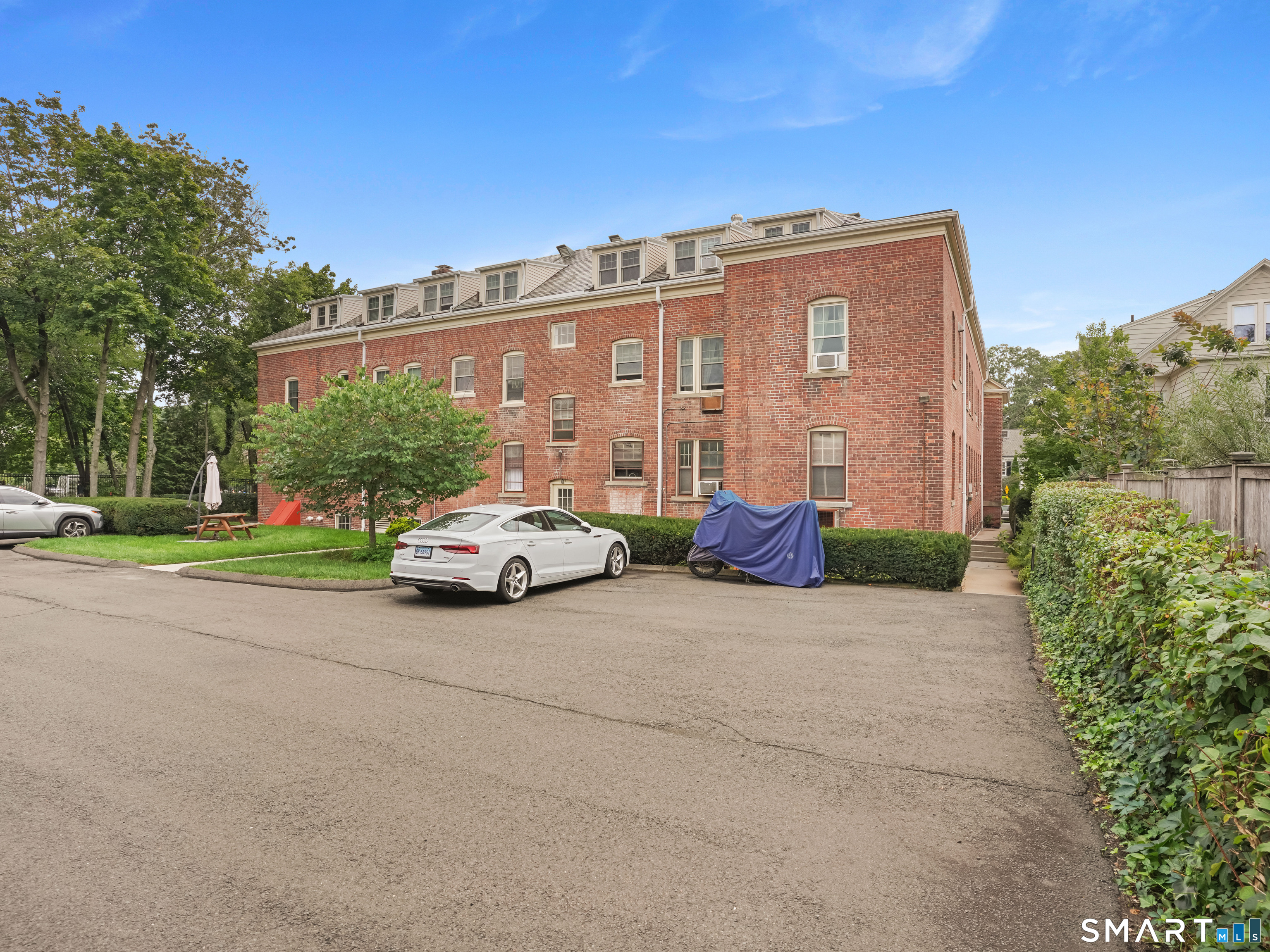 146 Everit E Street Property Photo 27