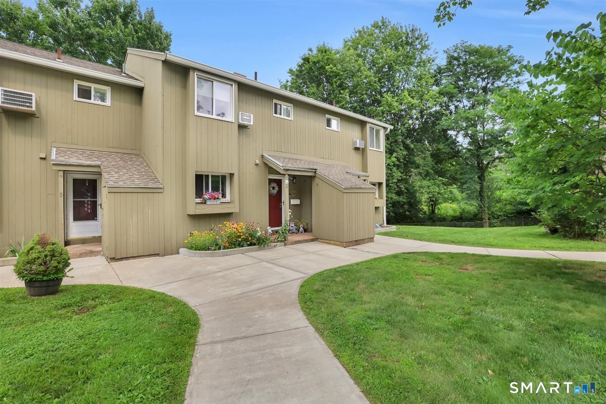 6 Mckenna Drive Property Photo 1