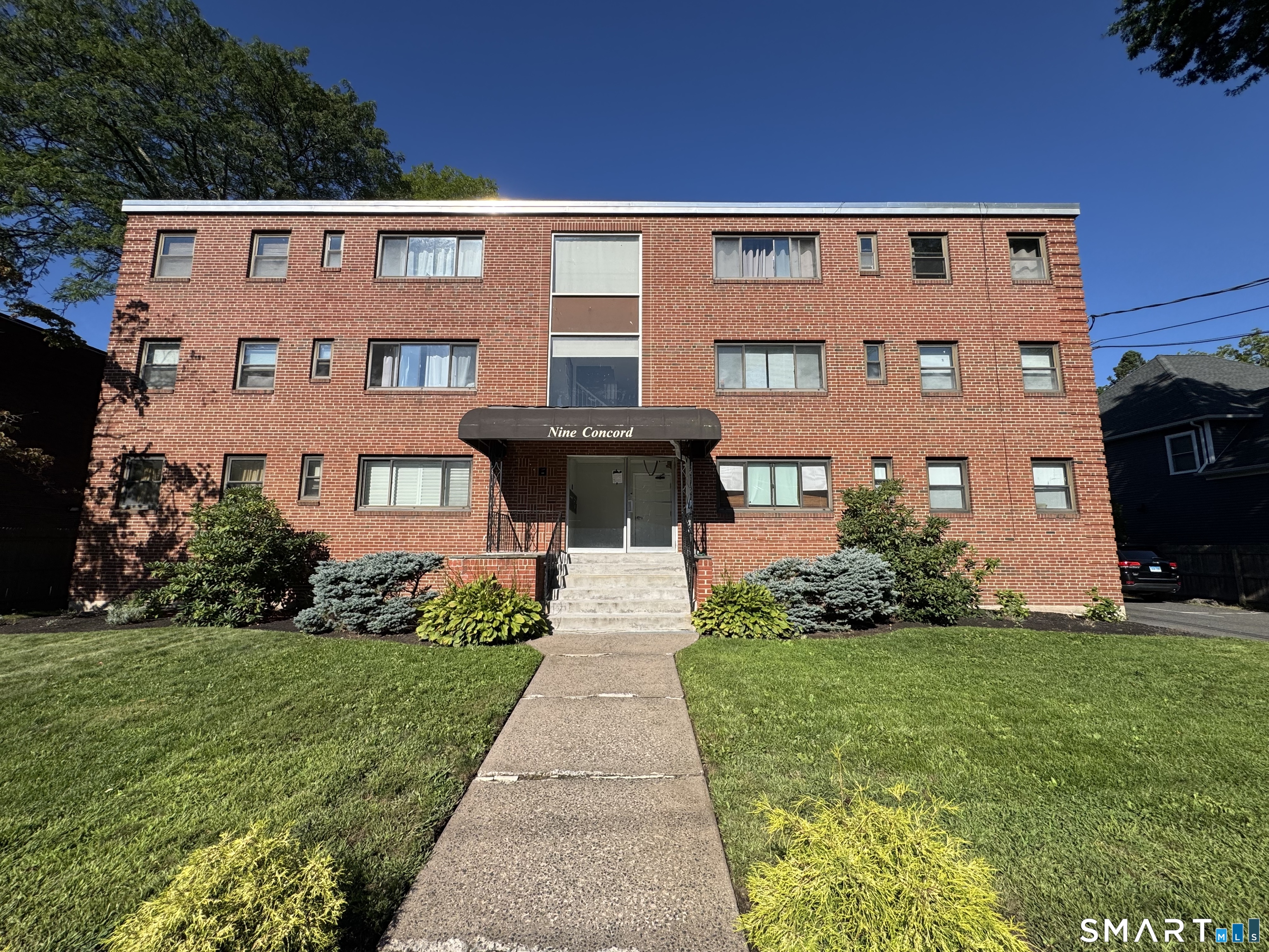 9 Concord B3 Street Property Photo 1