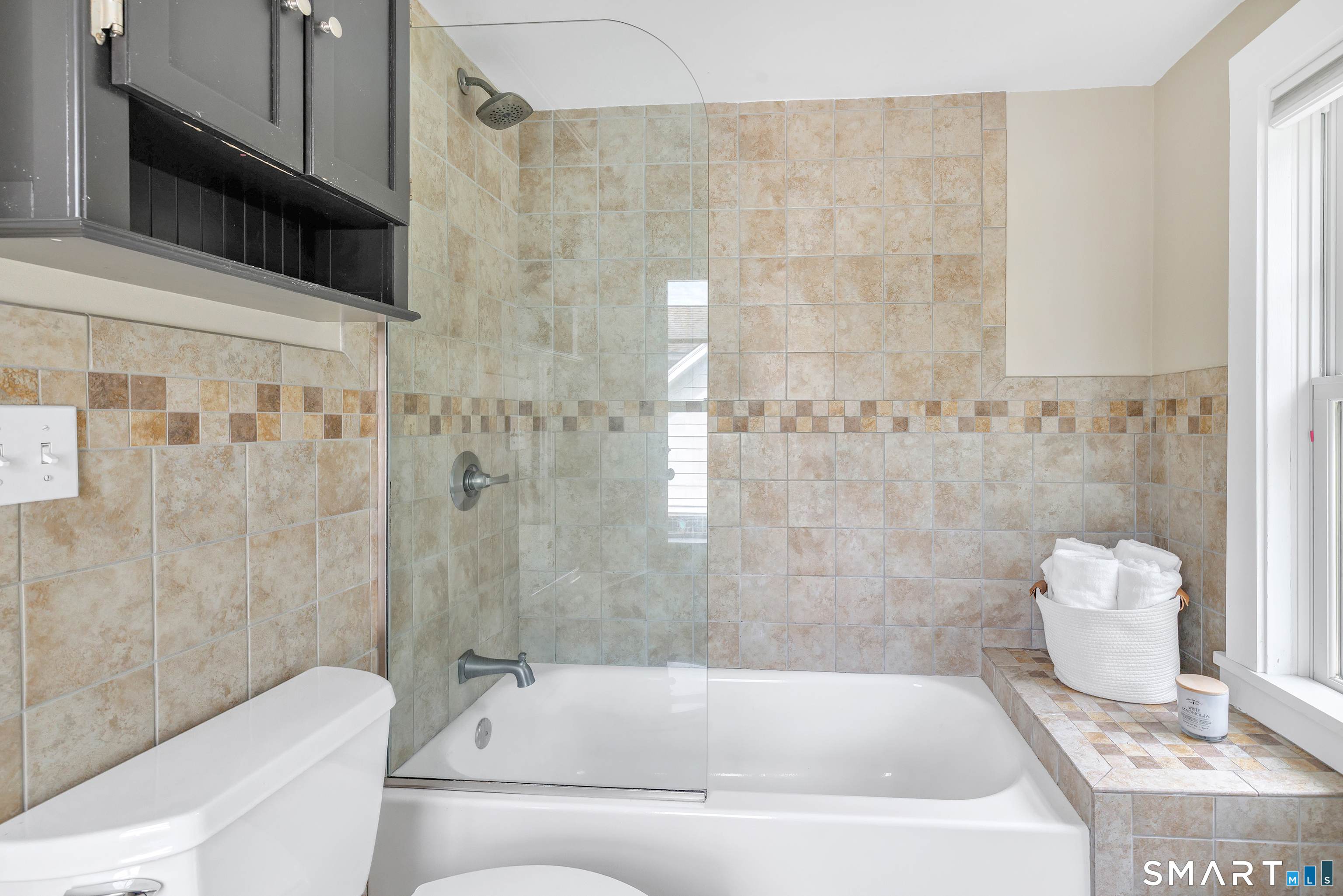 1 Maplewood Avenue Property Photo 19