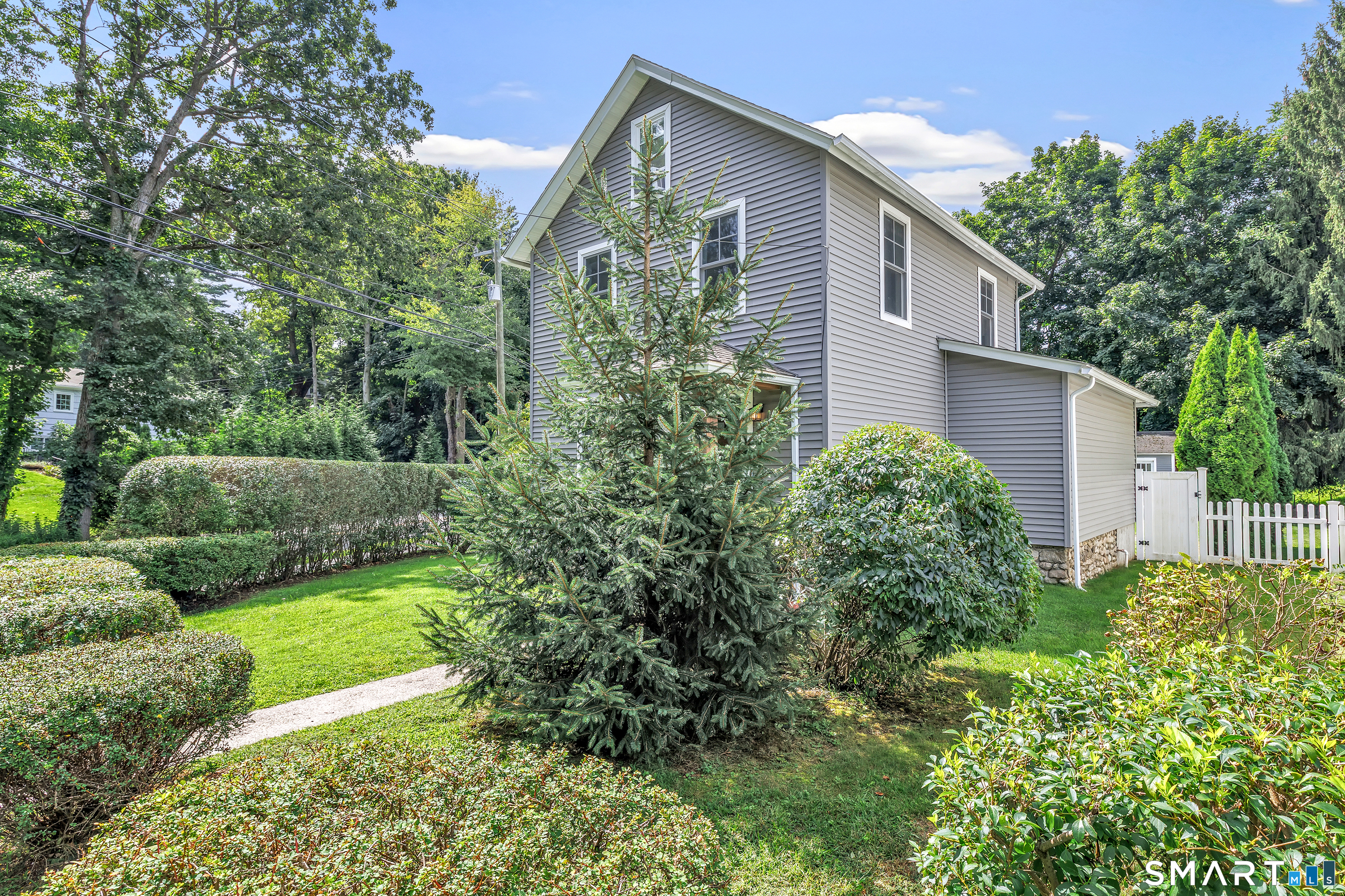 1 Maplewood Avenue Property Photo 23