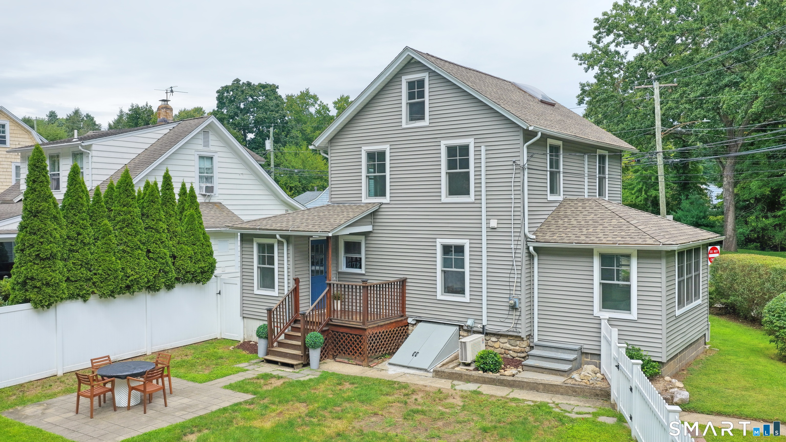 1 Maplewood Avenue Property Photo 24