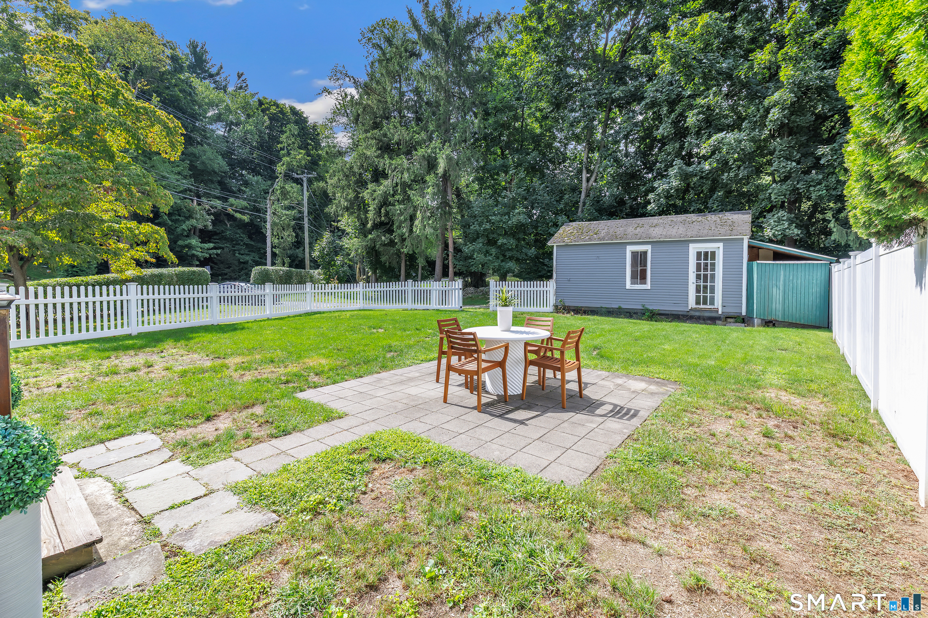 1 Maplewood Avenue Property Photo 25