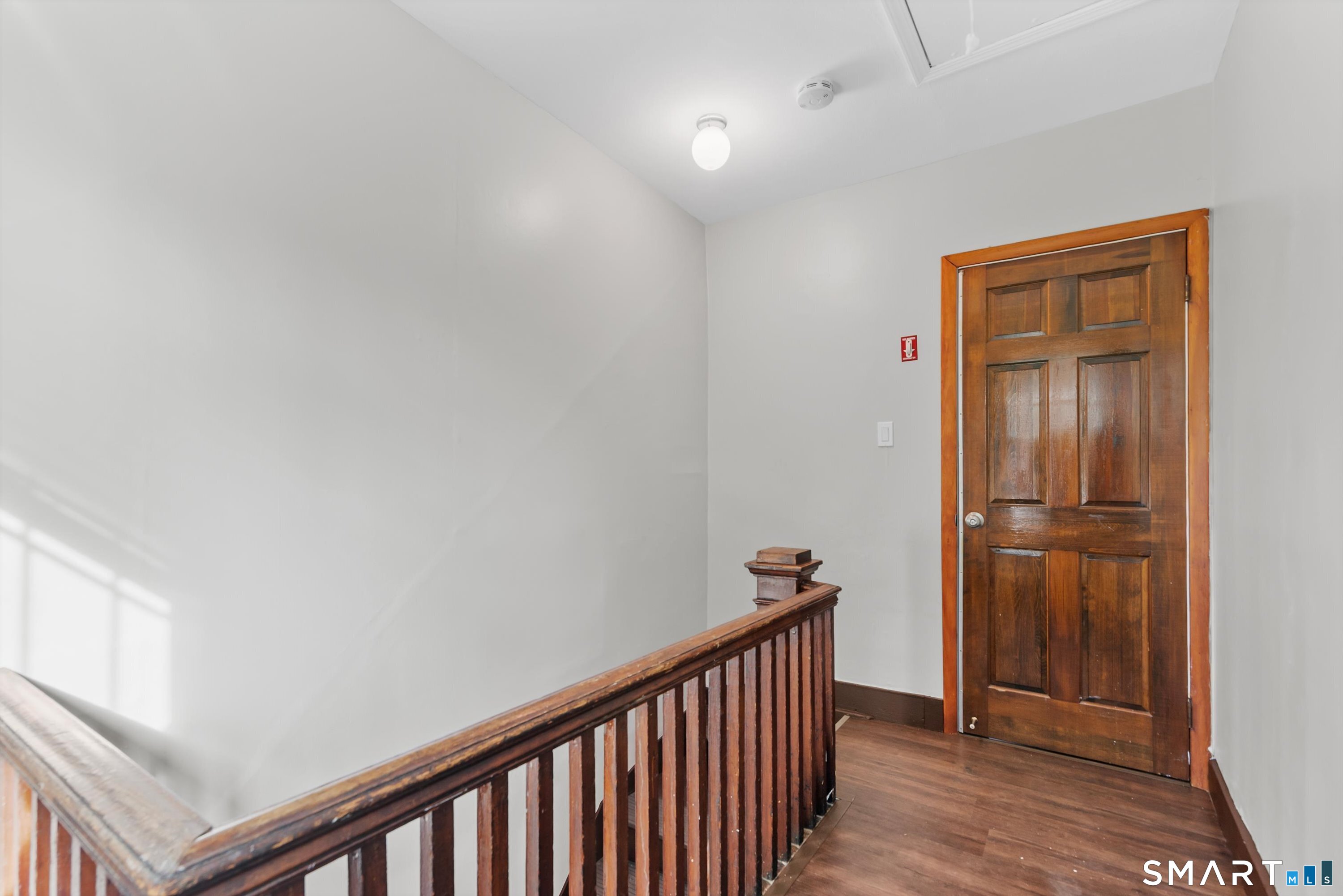 40 West 2 Street Property Photo 5