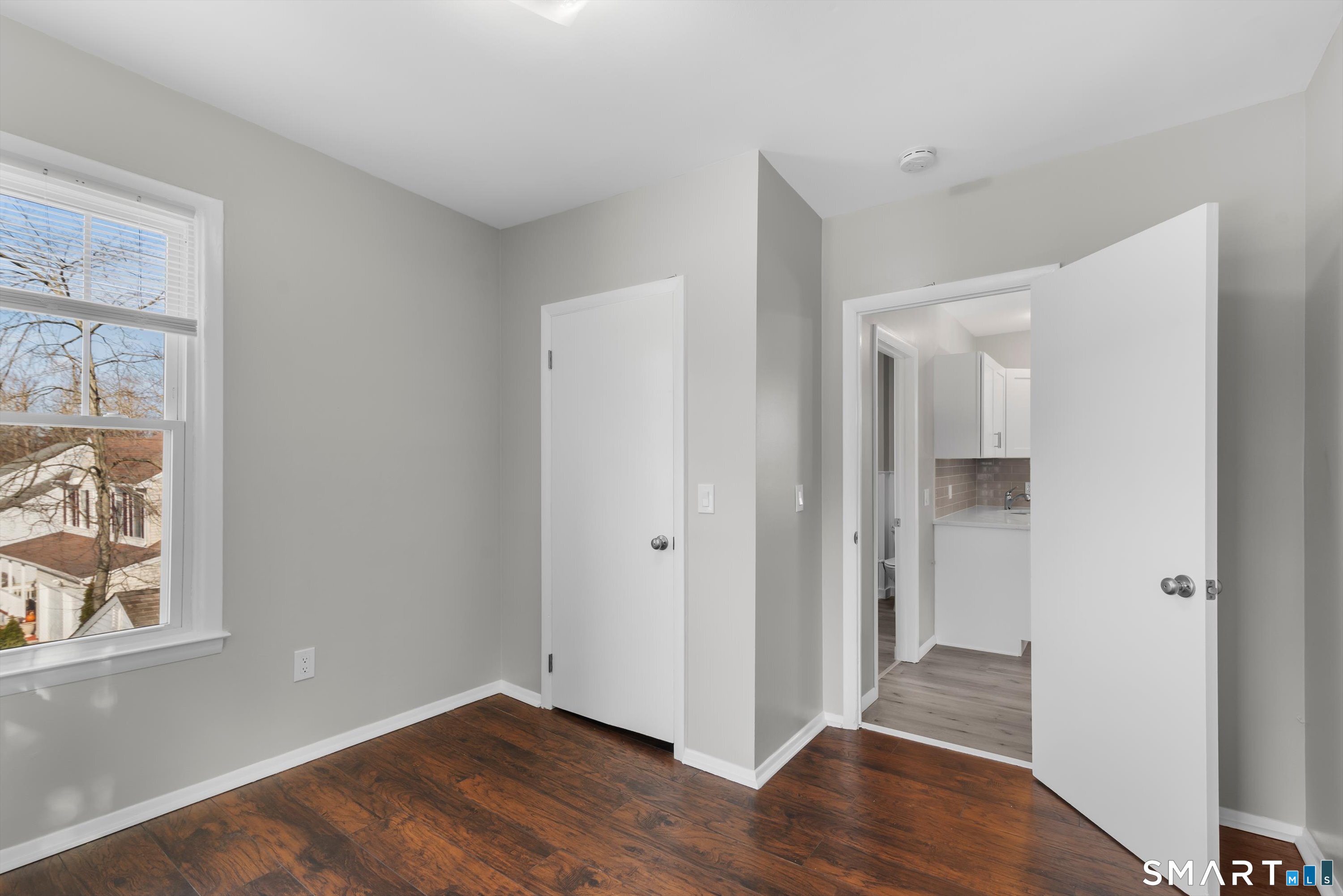 40 West 2 Street Property Photo 13