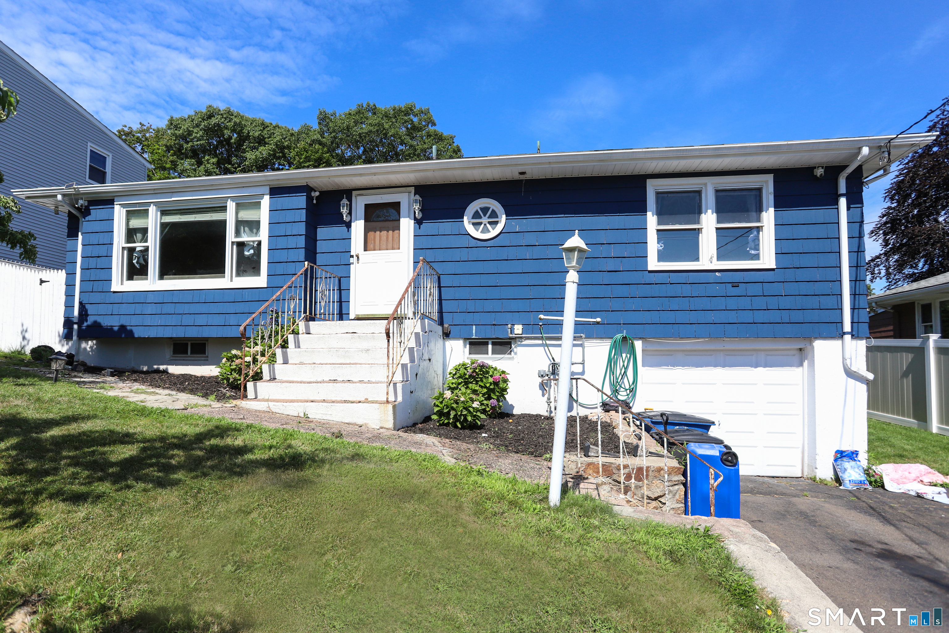 304 Summit Street Property Photo 1