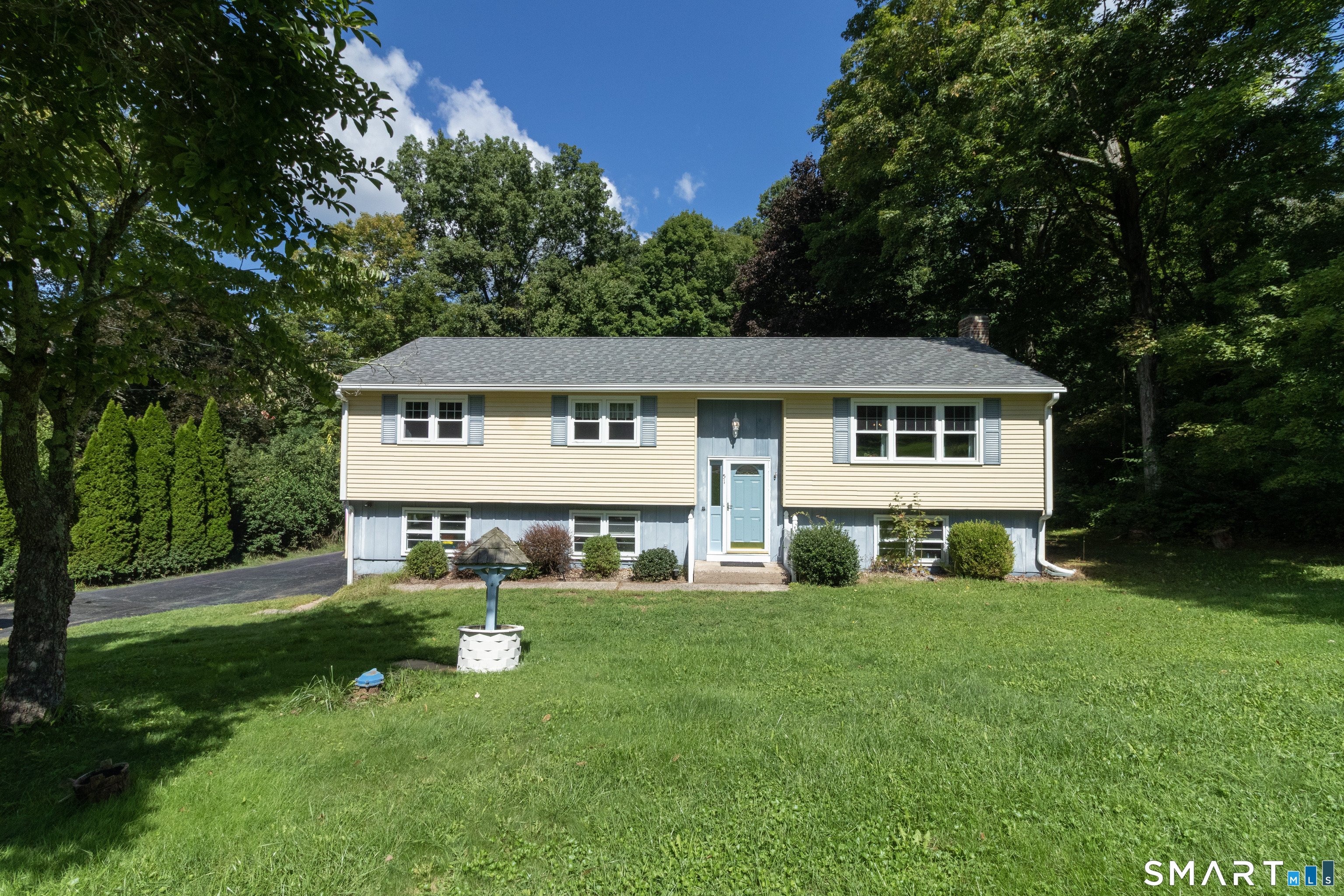 51 Walnut Avenue Property Photo 1