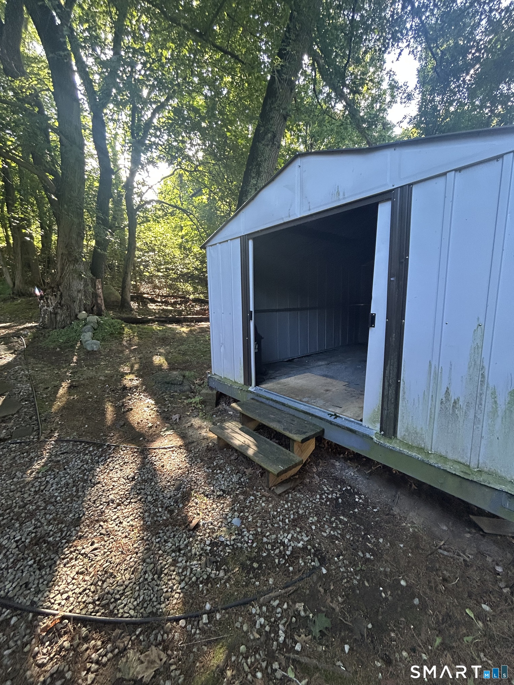 12 R And R Park Property Photo 4