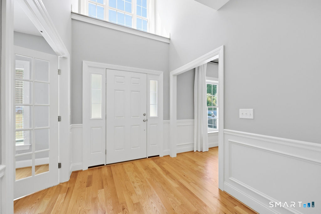 21 Wolf Hill Road Property Photo 14