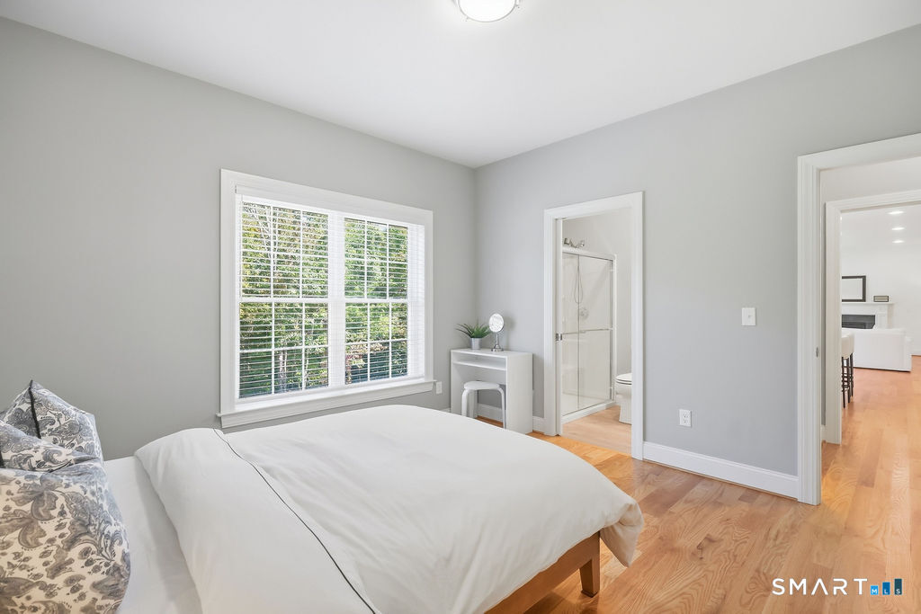 21 Wolf Hill Road Property Photo 19