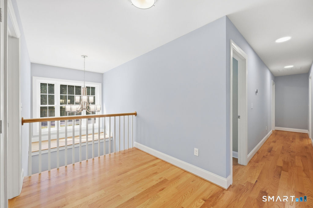 21 Wolf Hill Road Property Photo 21