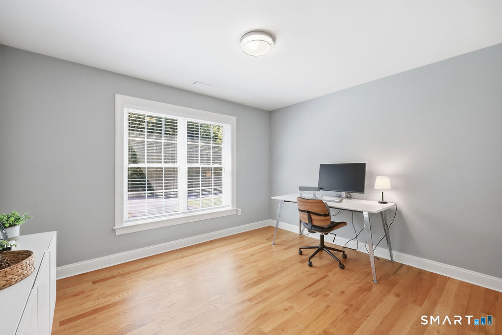 21 Wolf Hill Road Property Photo 29