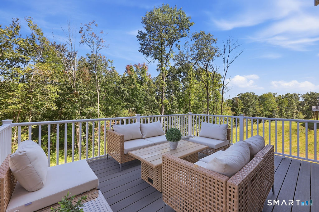 21 Wolf Hill Road Property Photo 33