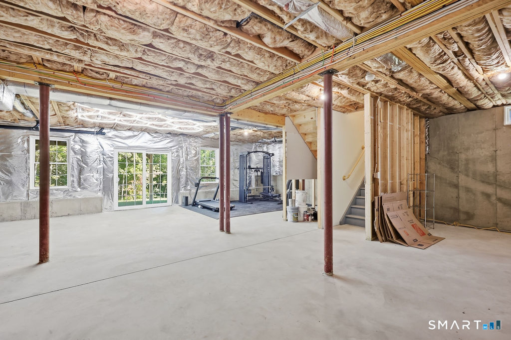 21 Wolf Hill Road Property Photo 35