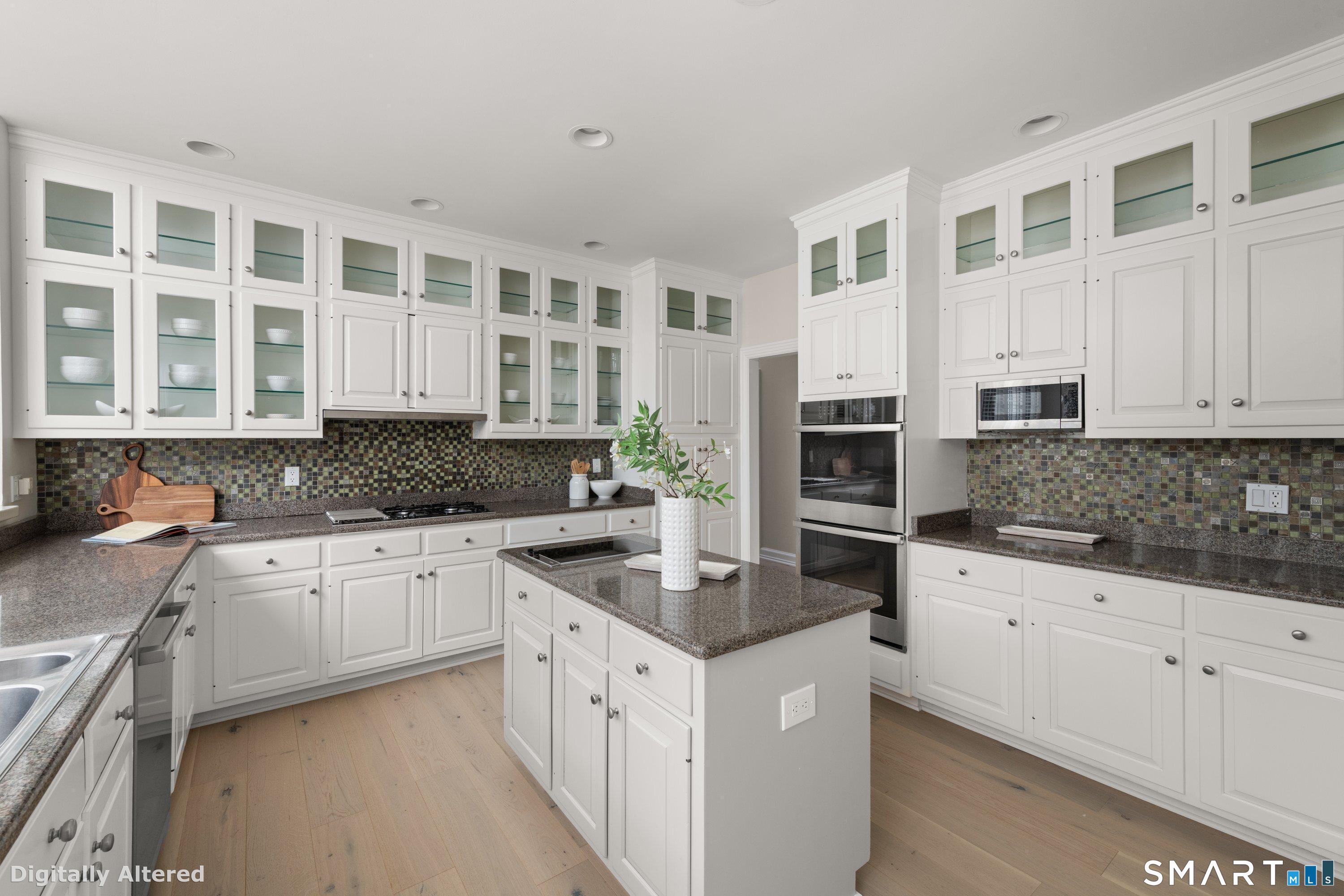 30 Soundview Farm Road Property Photo 11