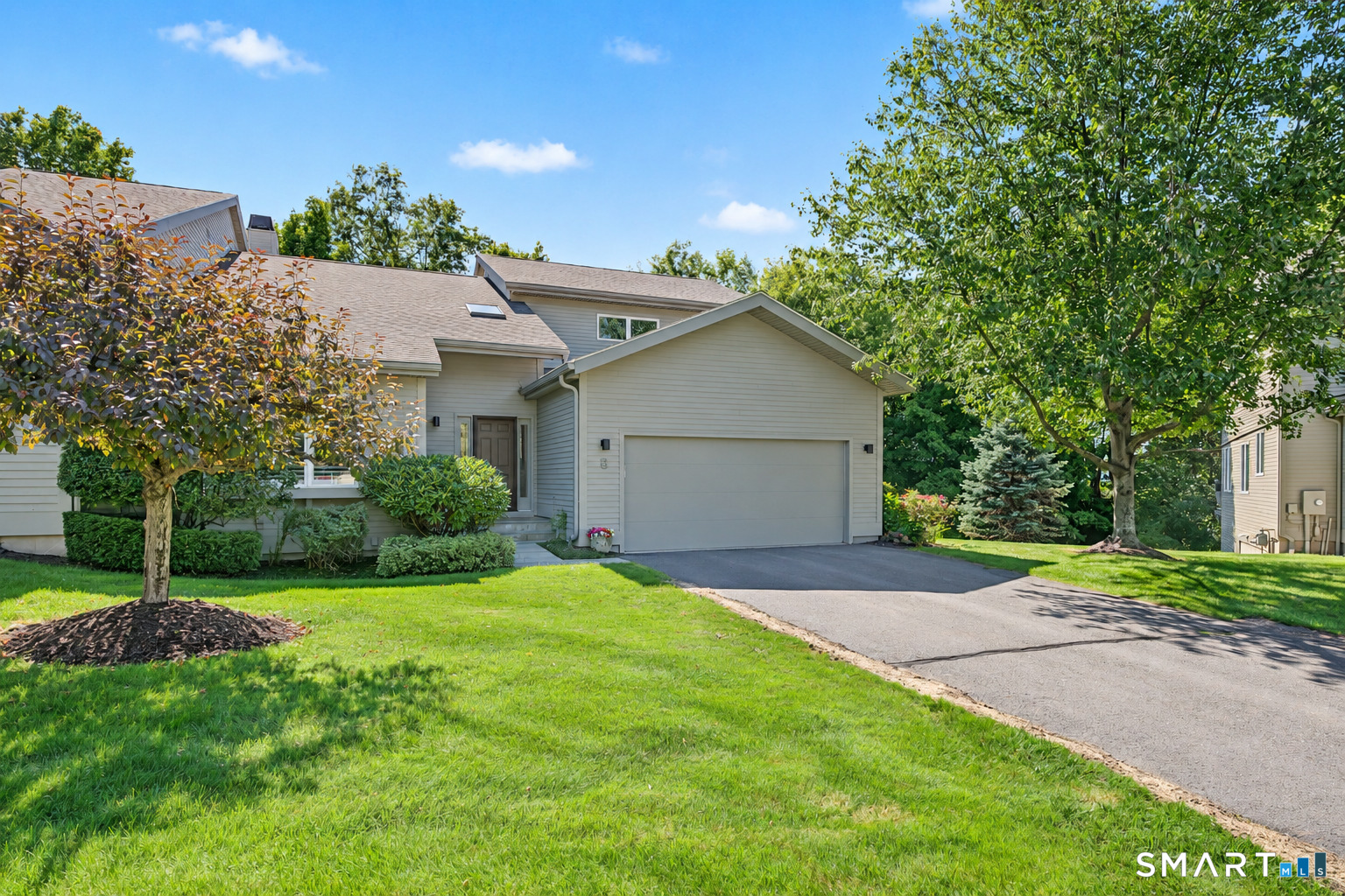 5 Lancaster Court Property Photo 1