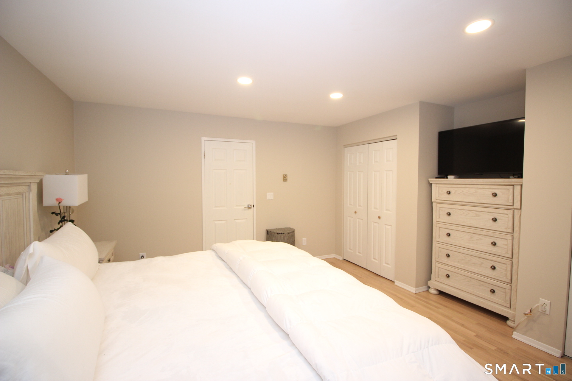 30 Maple Tree I Avenue Property Photo 13