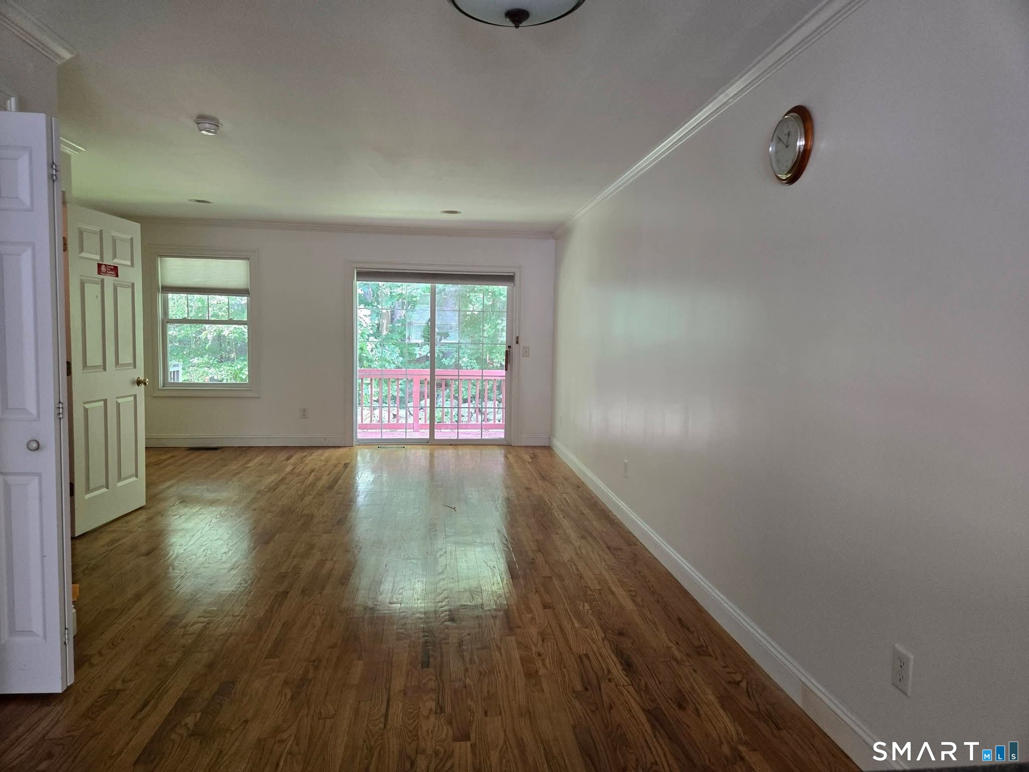 527 Thames West 61 Street Property Photo 6