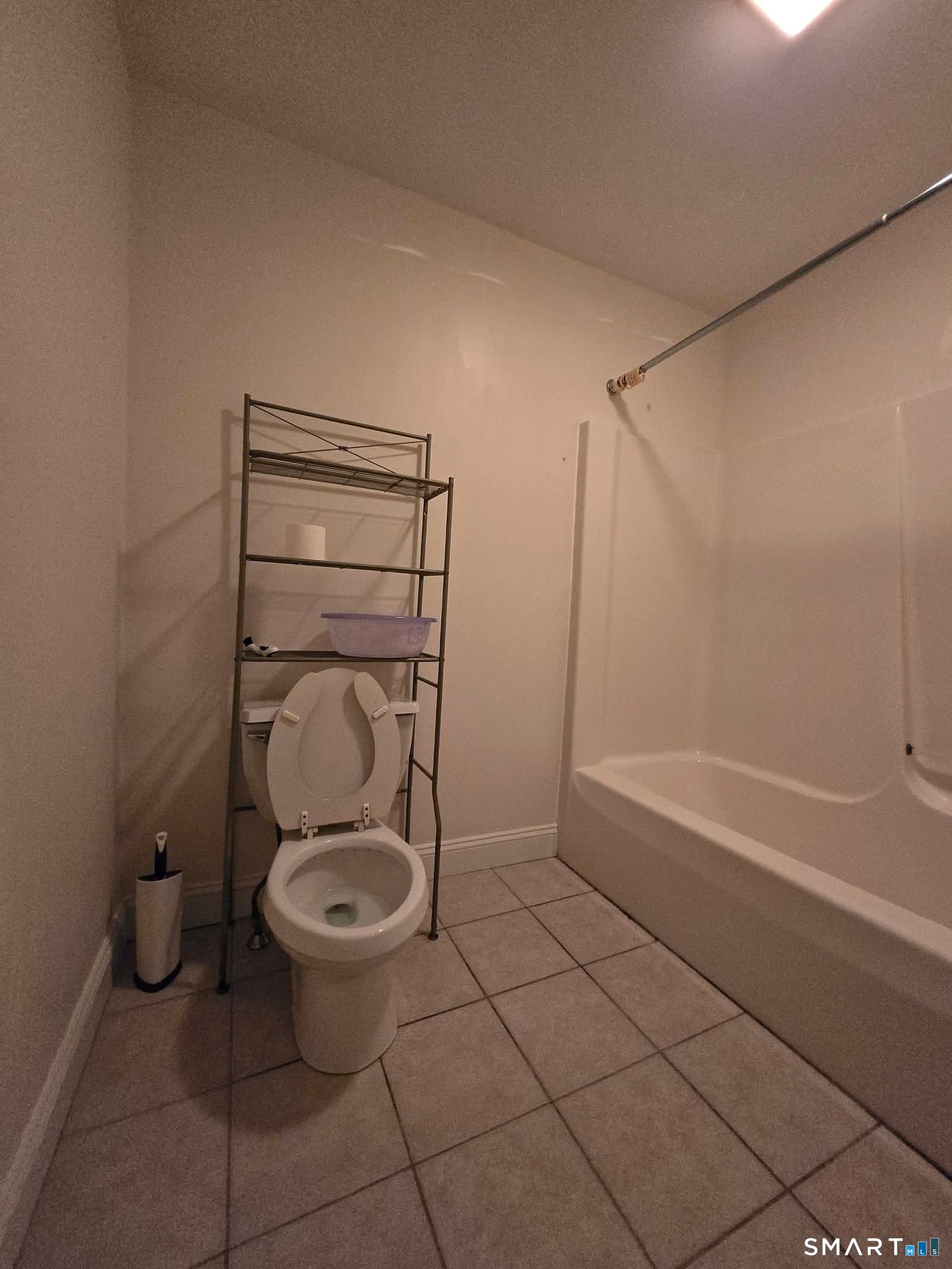 527 Thames West 61 Street Property Photo 23