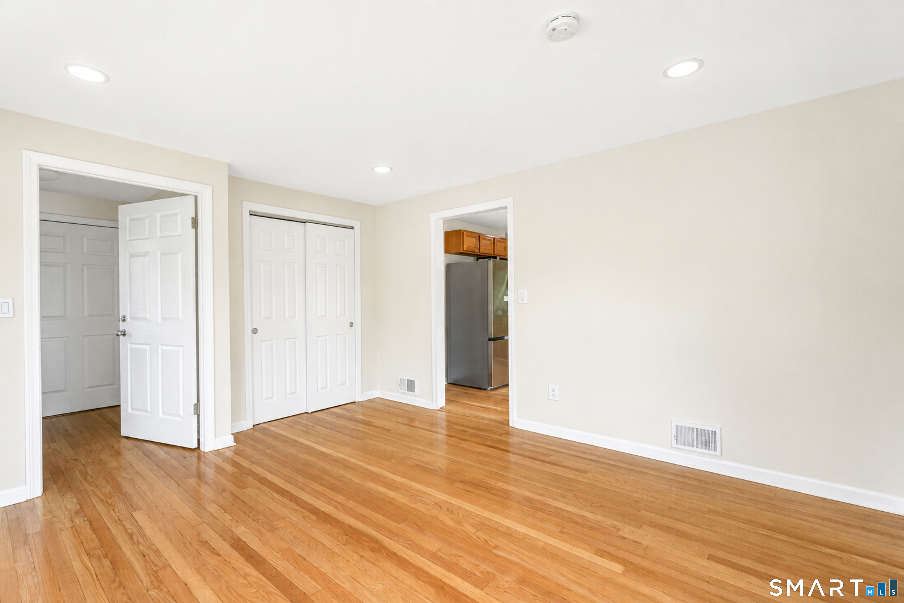 216 Country Road Property Photo 5