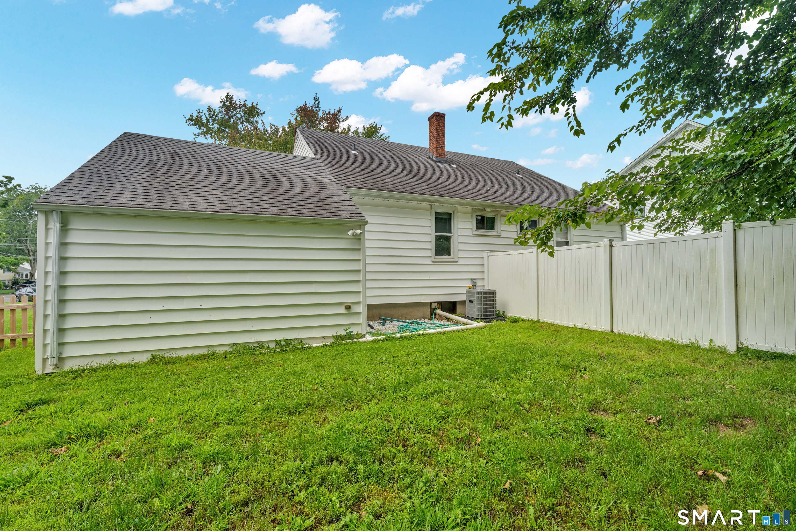 216 Country Road Property Photo 17