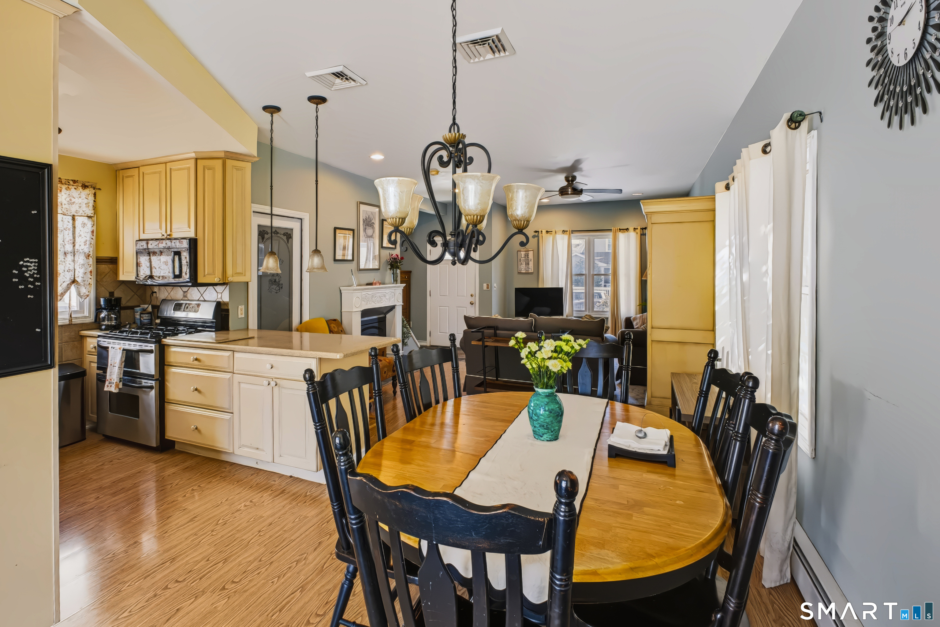 1058 East Broadway Avenue Property Photo 16
