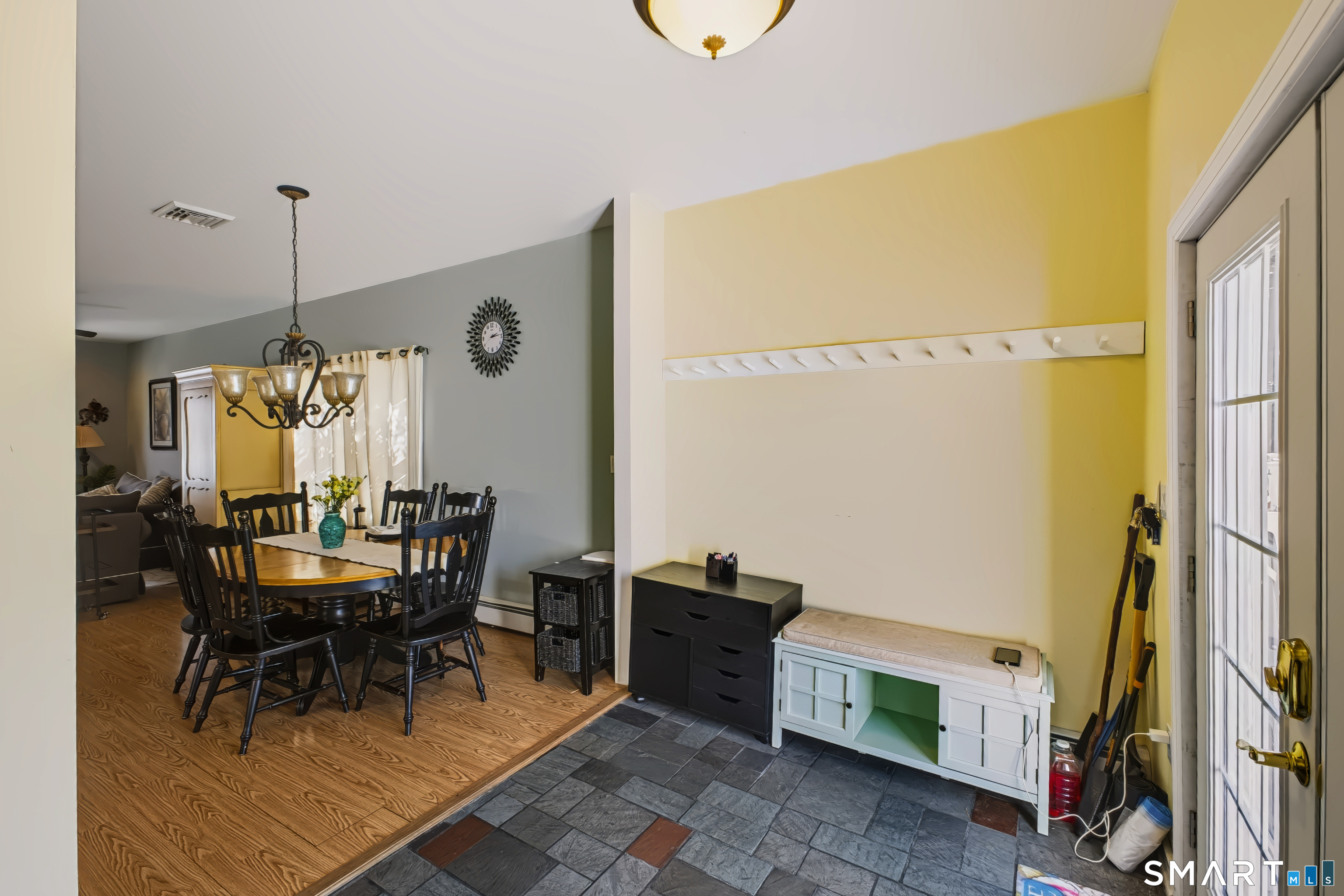 1058 East Broadway Avenue Property Photo 17