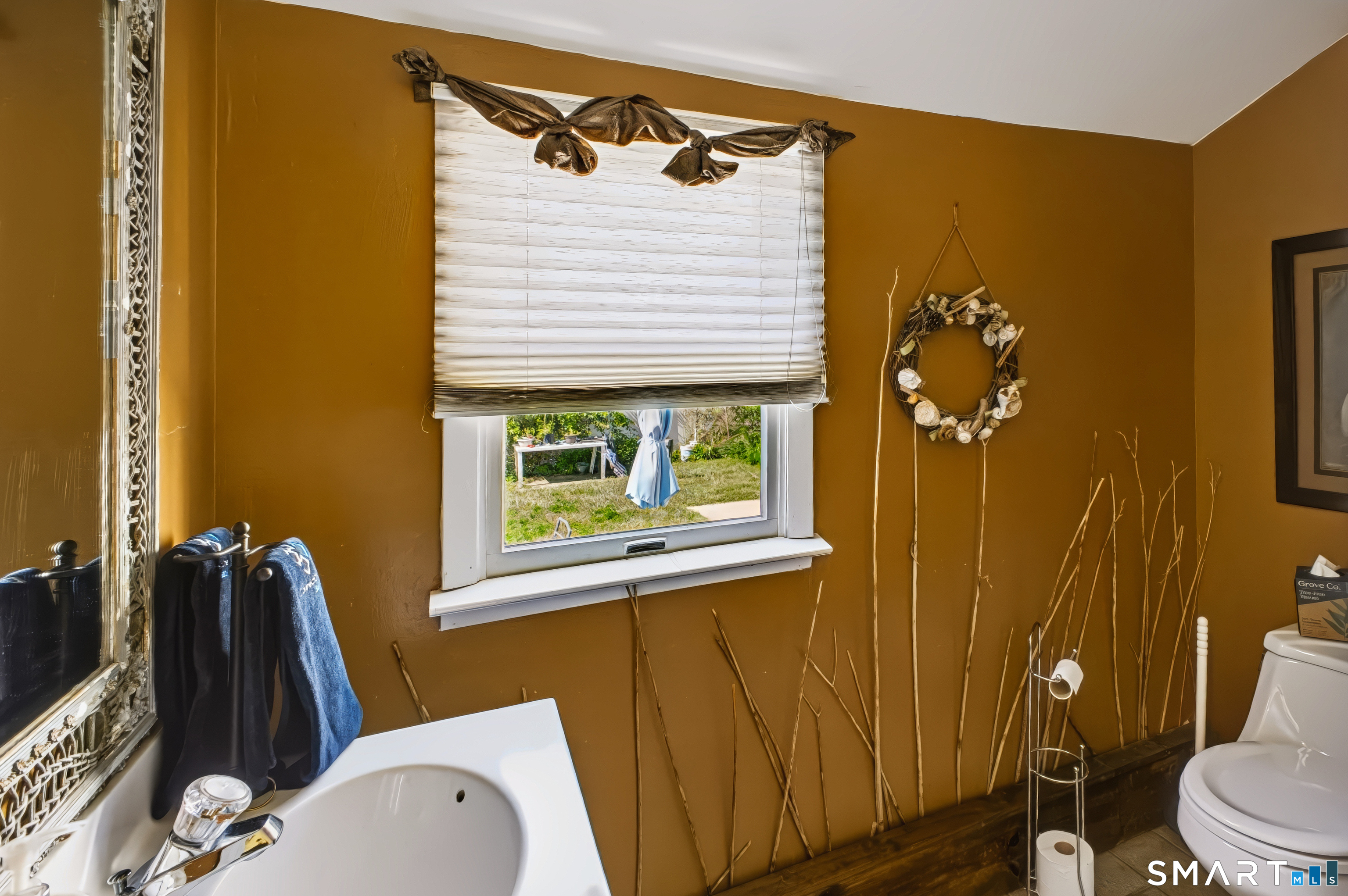 1058 East Broadway Avenue Property Photo 20