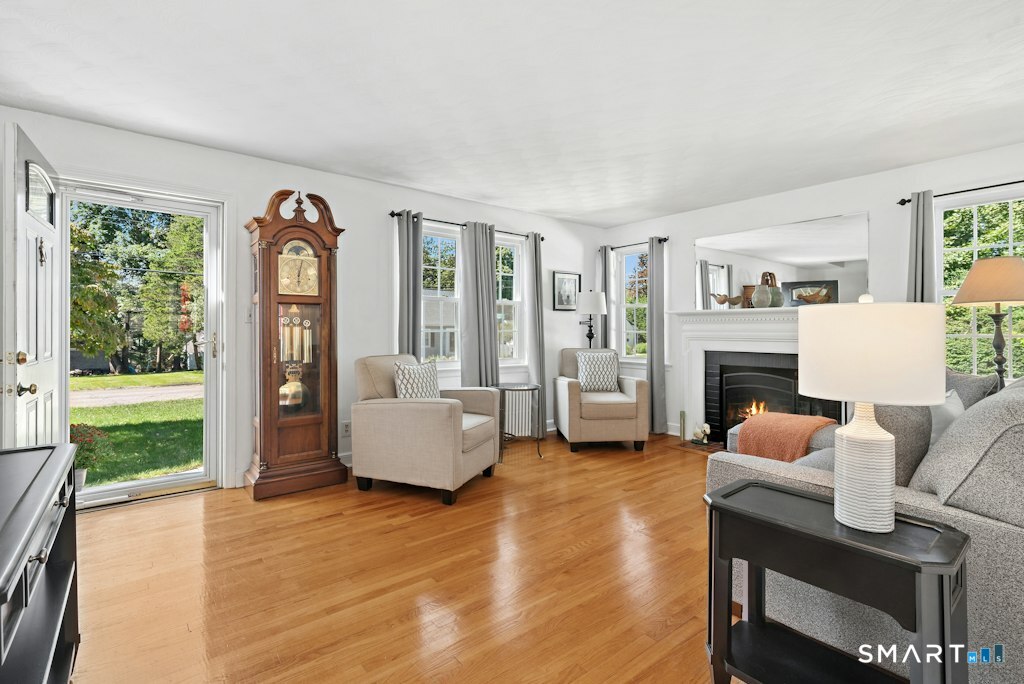 100 Flint Street Property Photo 4