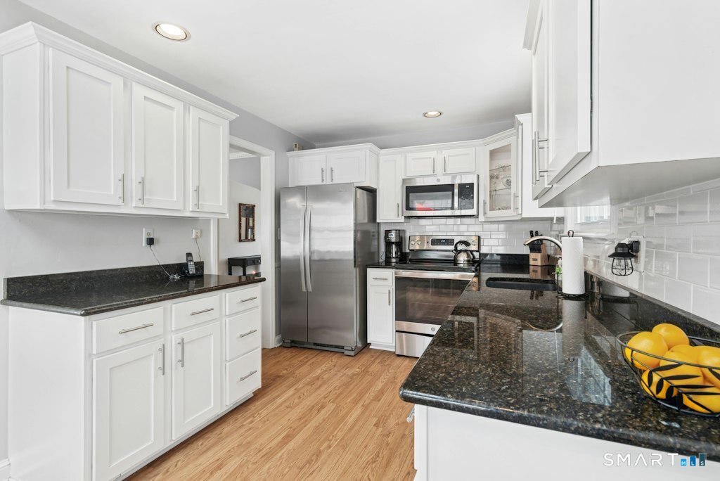 100 Flint Street Property Photo 7