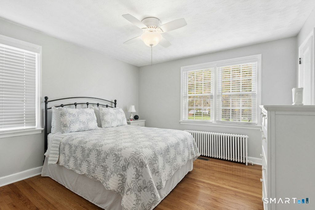 100 Flint Street Property Photo 12