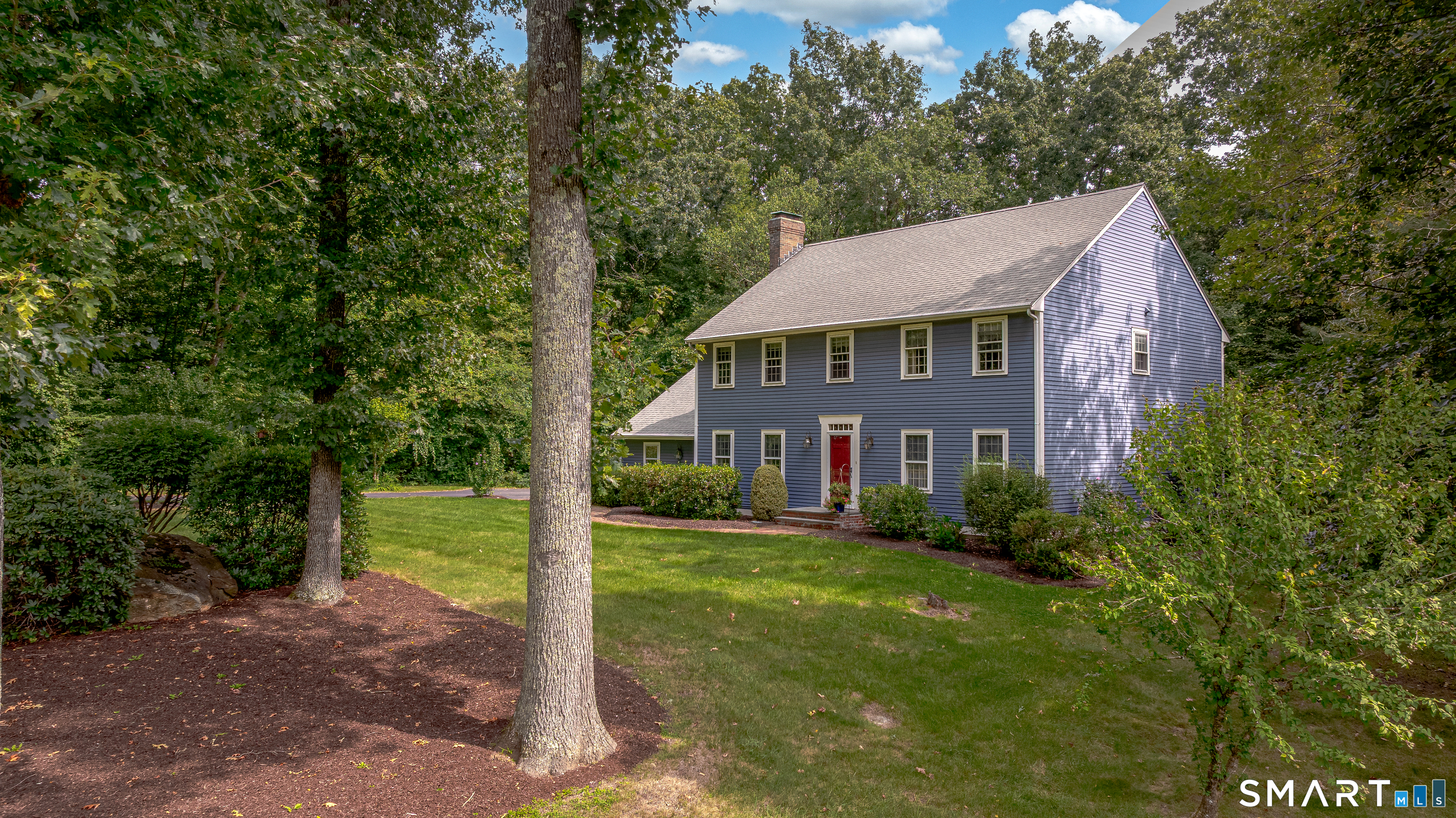39 Deer Run Drive Property Photo 2