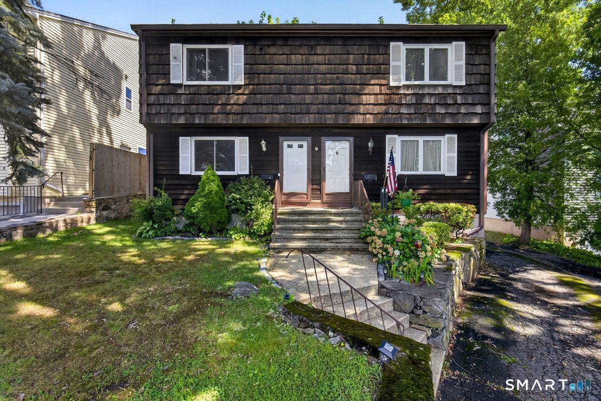 9 Edgewood A Street Property Photo 1