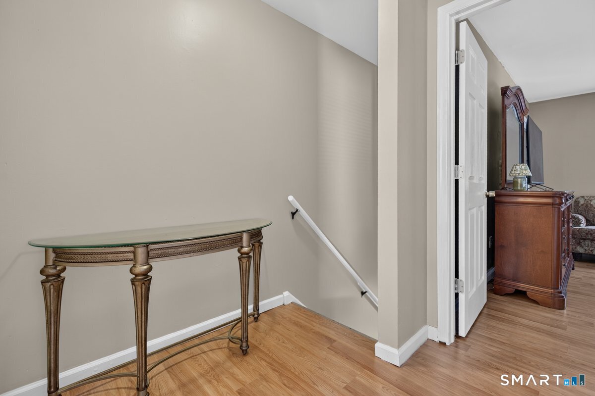 9 Edgewood A Street Property Photo 23