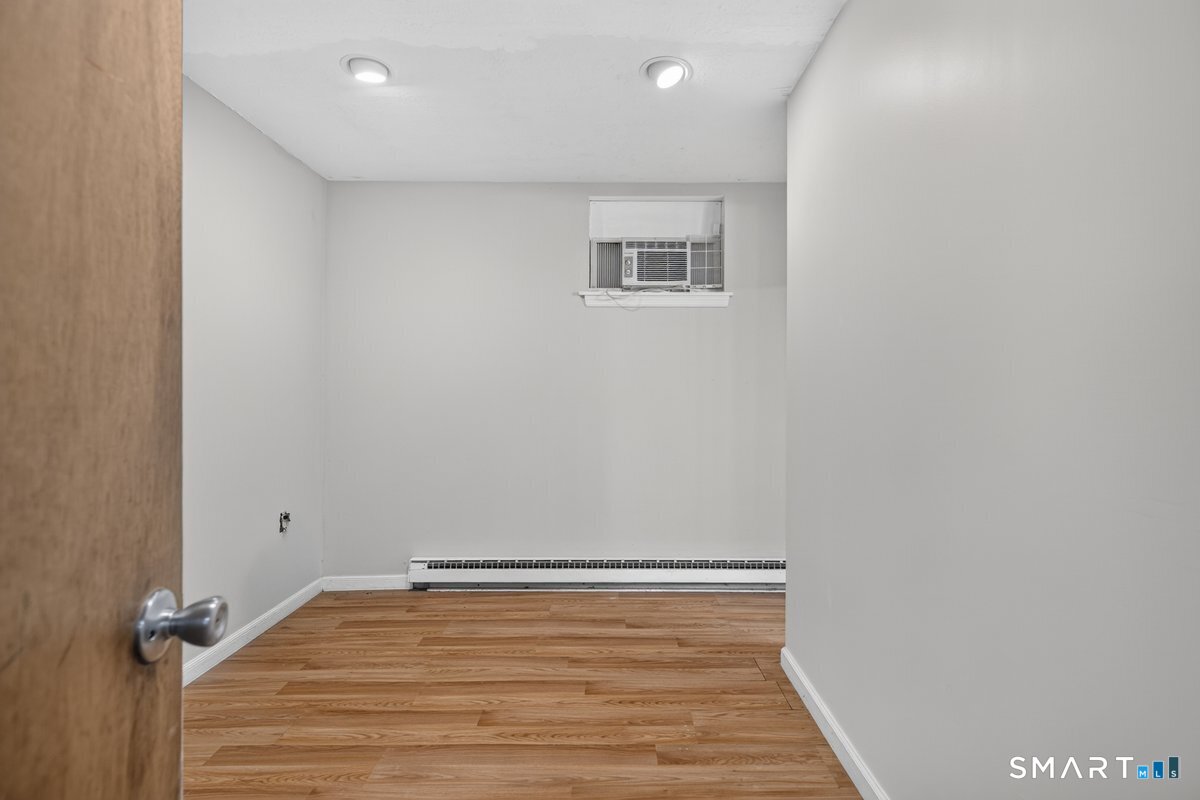 9 Edgewood A Street Property Photo 27